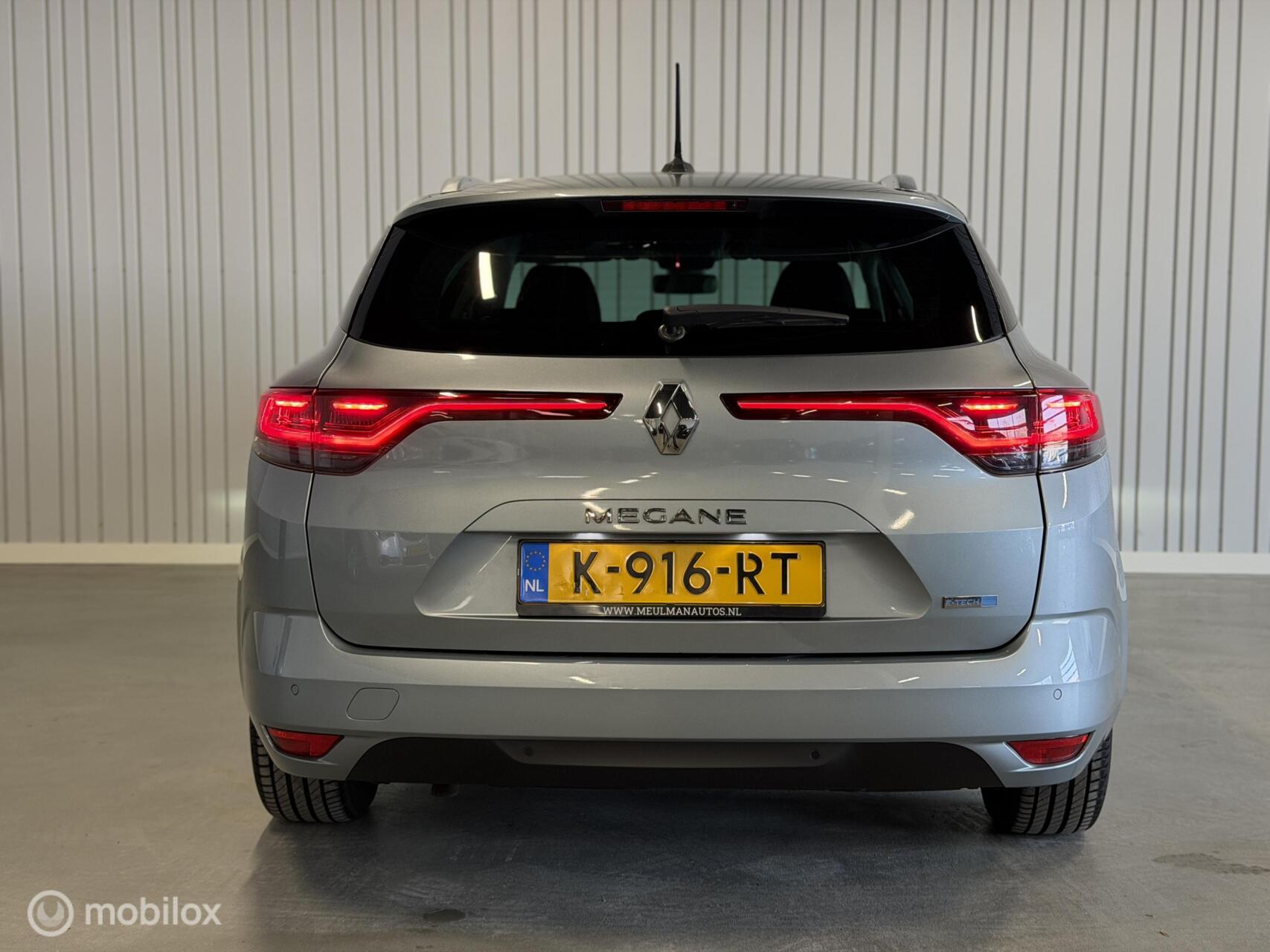 Foto van Renault Megane E-tech Plug-in Hybrid