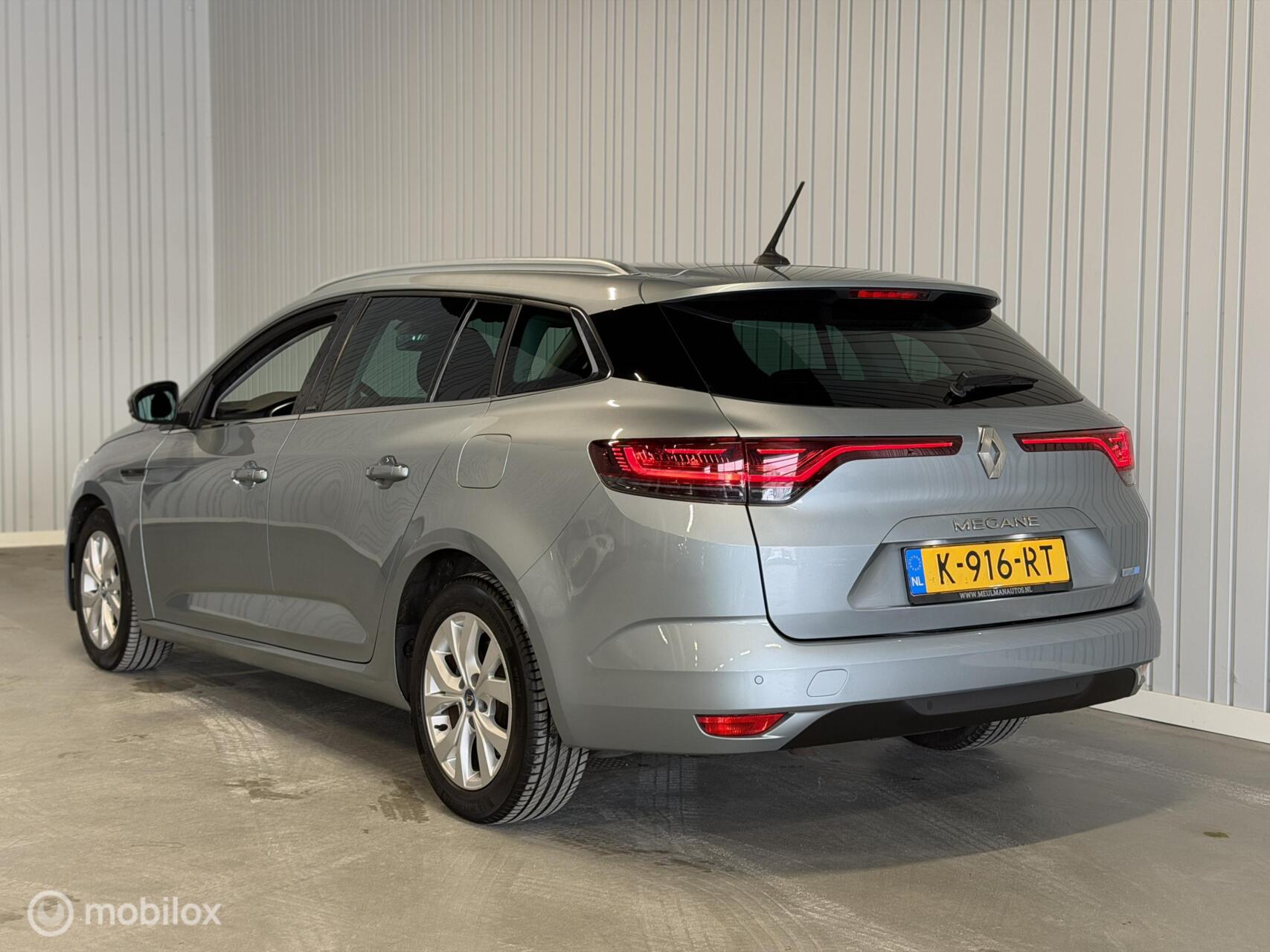 Foto van Renault Megane E-tech Plug-in Hybrid