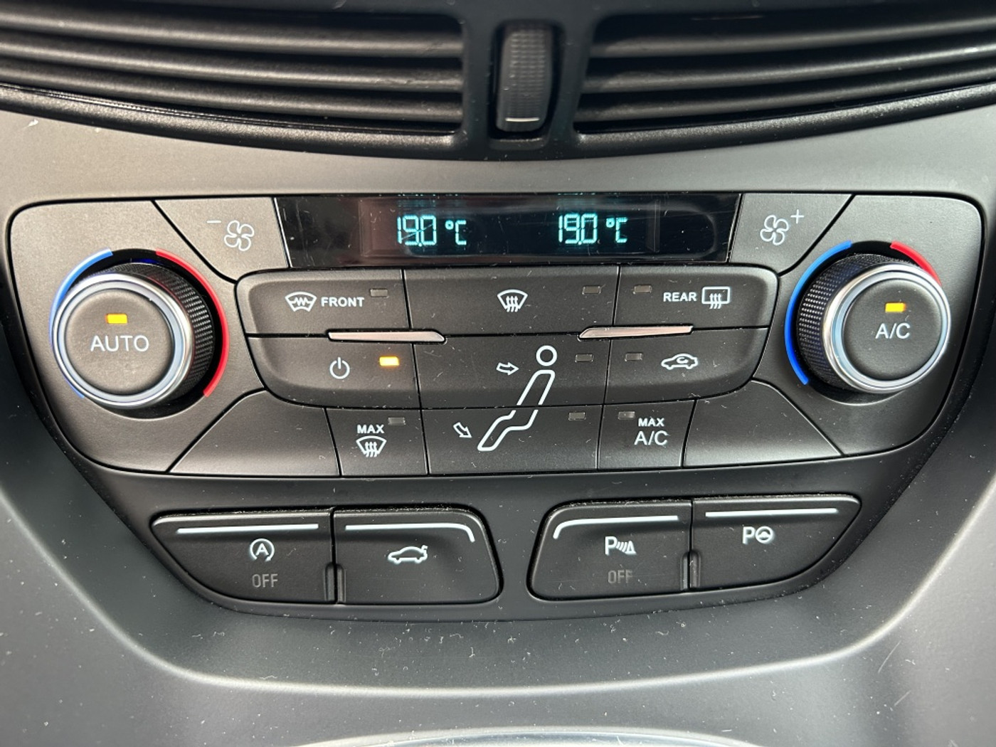 Foto van Ford Grand C-max