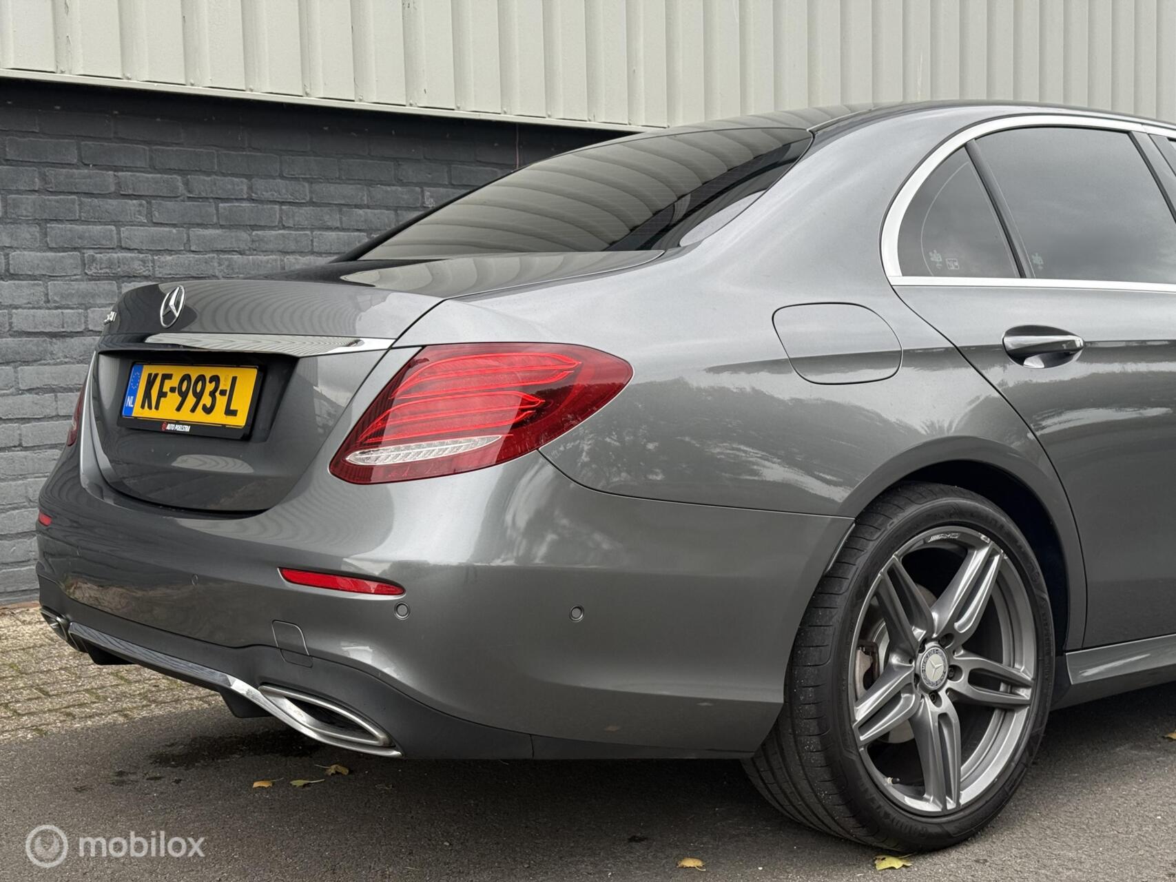 Foto van Mercedes-Benz E 220 D