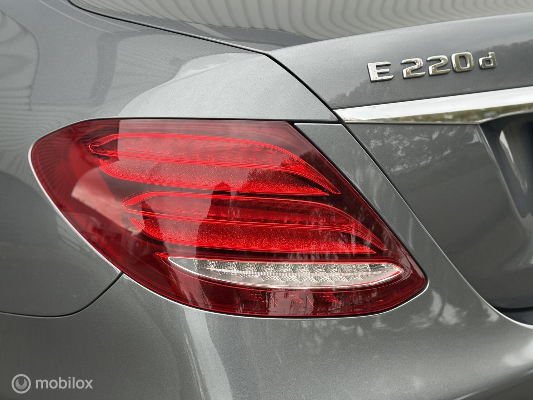 Foto van Mercedes-Benz E 220 D