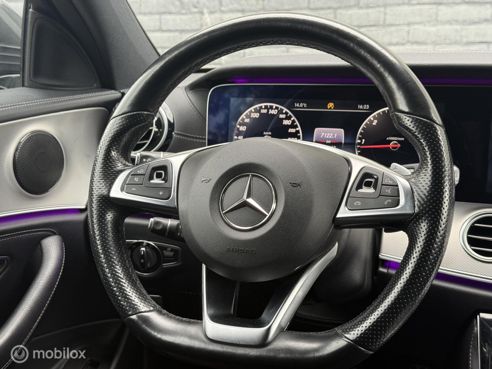 Foto van Mercedes-Benz E 220 D
