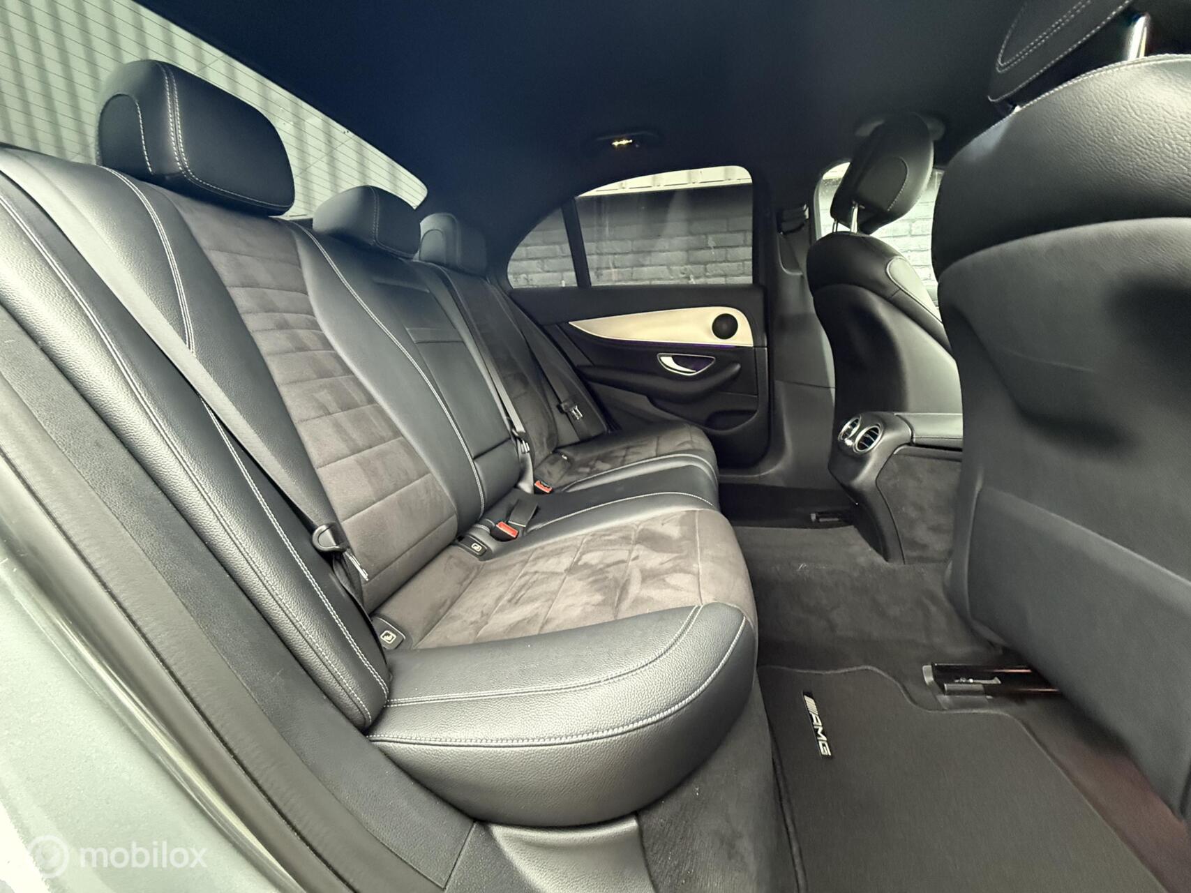 Foto van Mercedes-Benz E 220 D