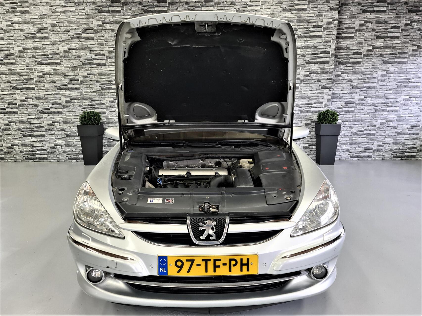 Foto van Peugeot 607