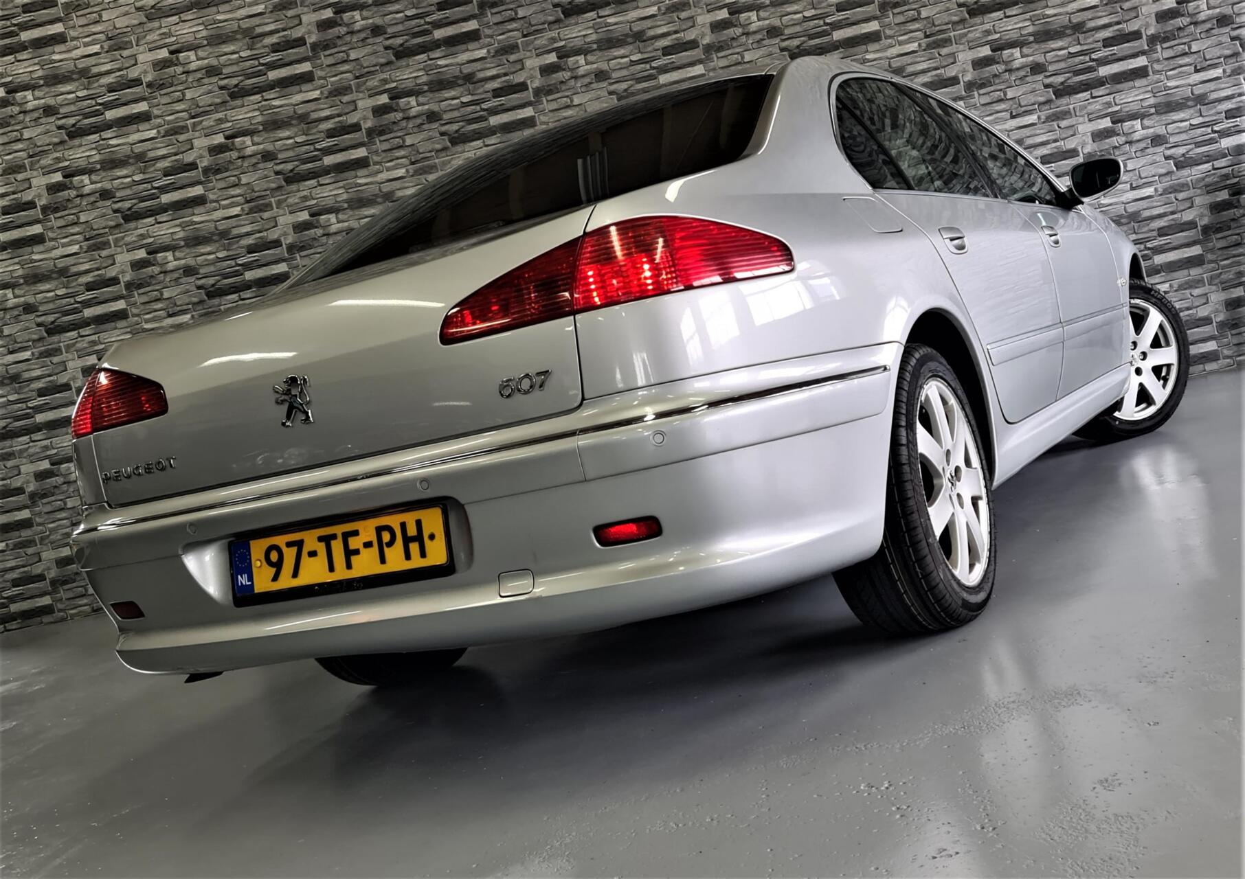 Foto van Peugeot 607