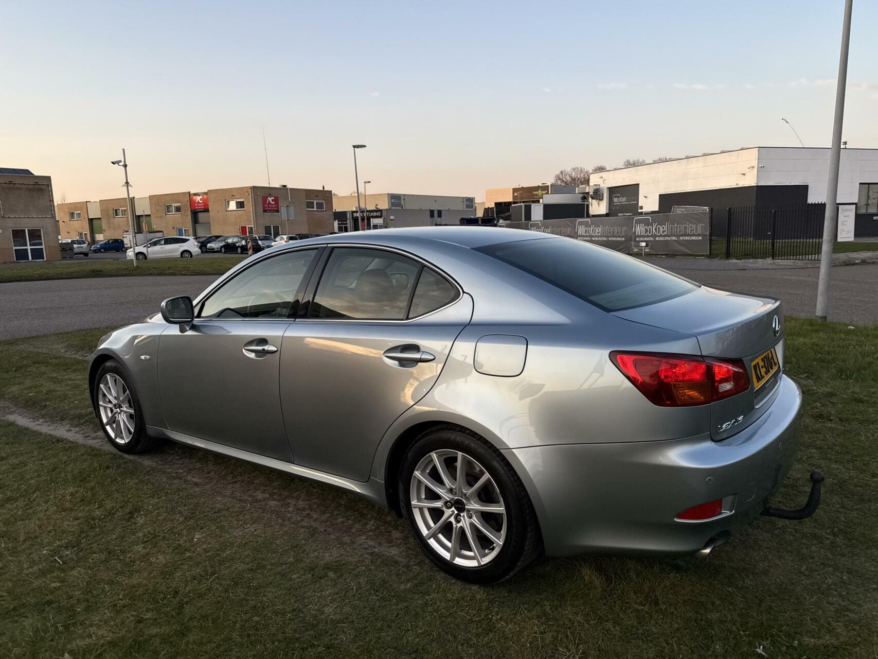 Foto van Lexus Is