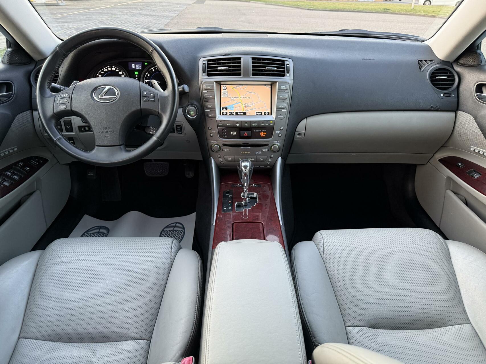 Foto van Lexus Is