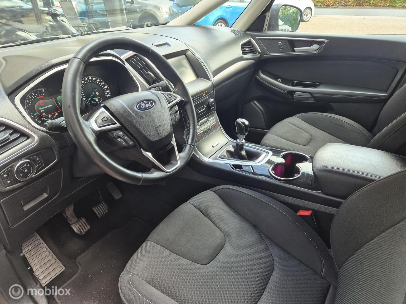 Foto van Ford S-max