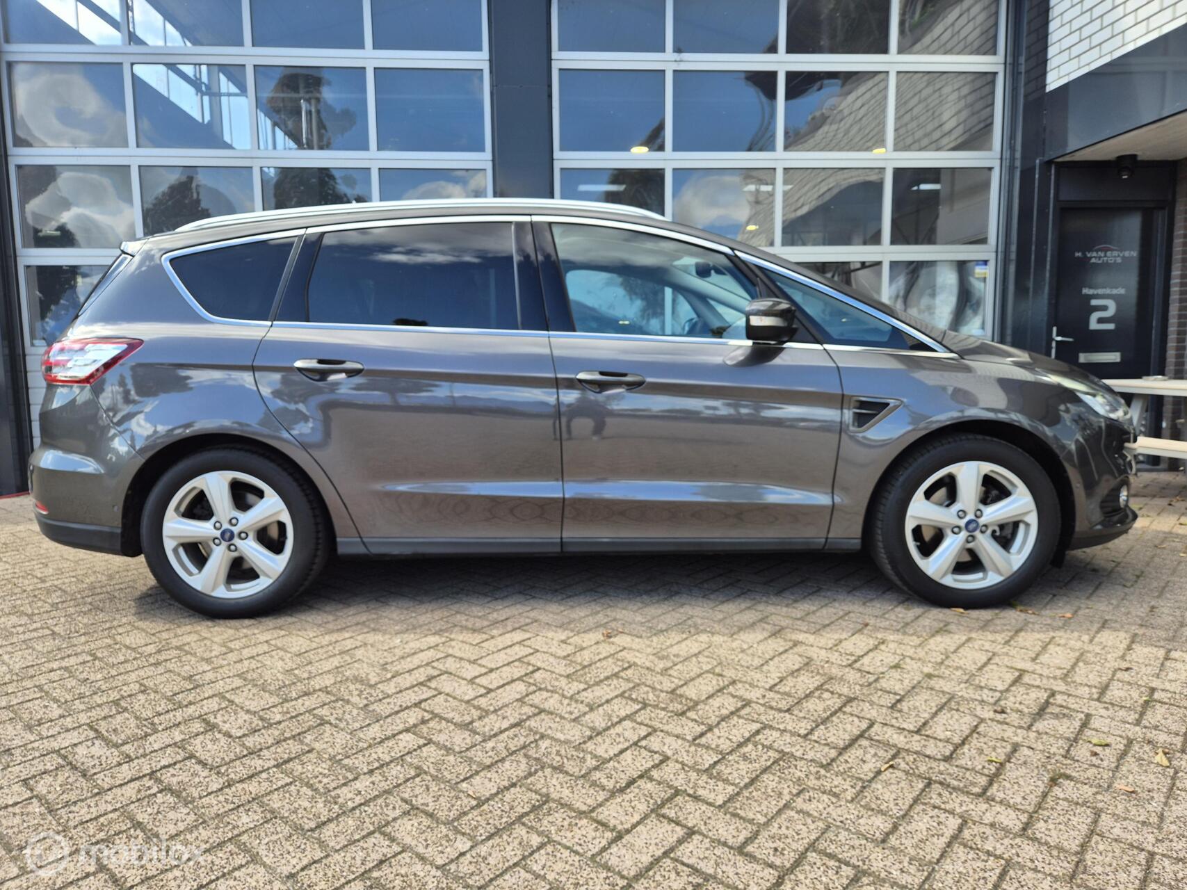 Foto van Ford S-max