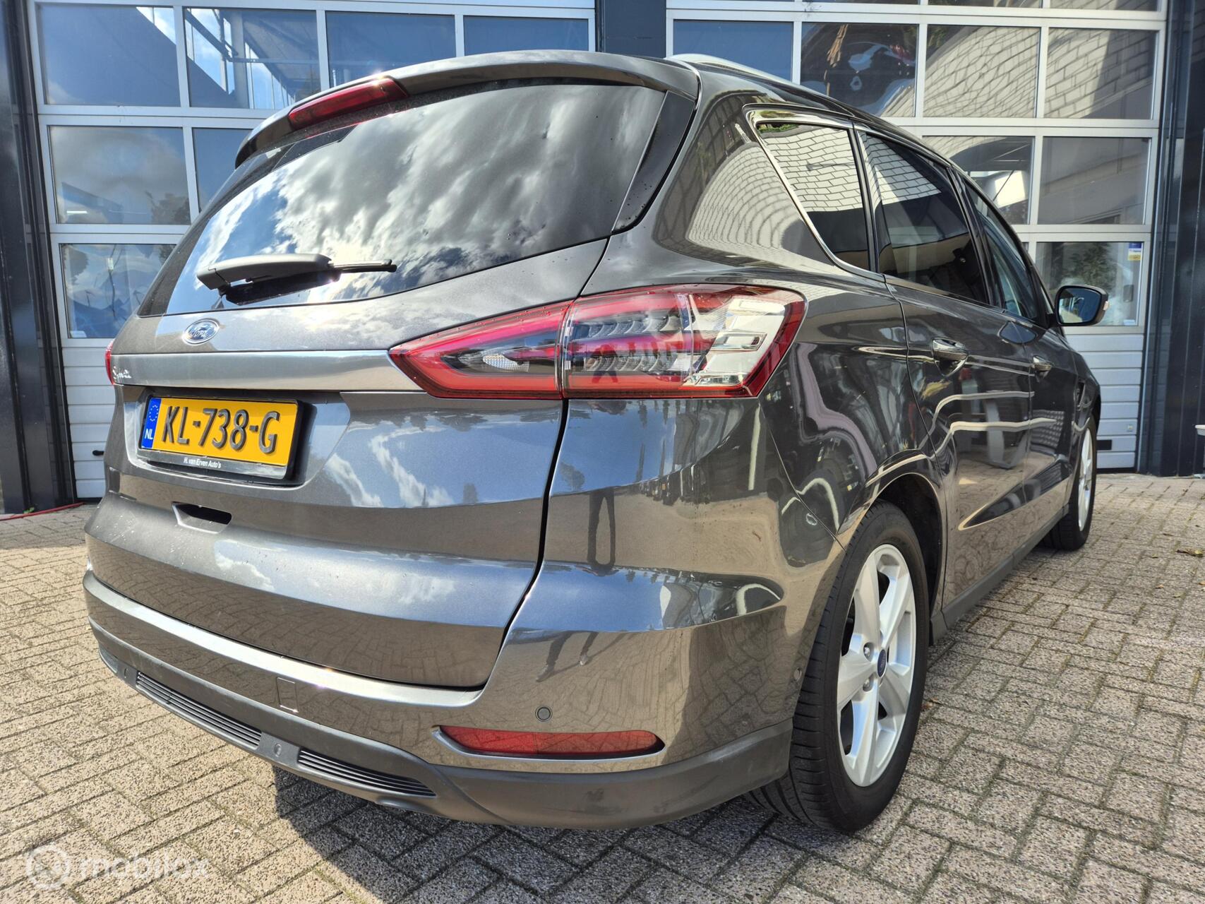Foto van Ford S-max