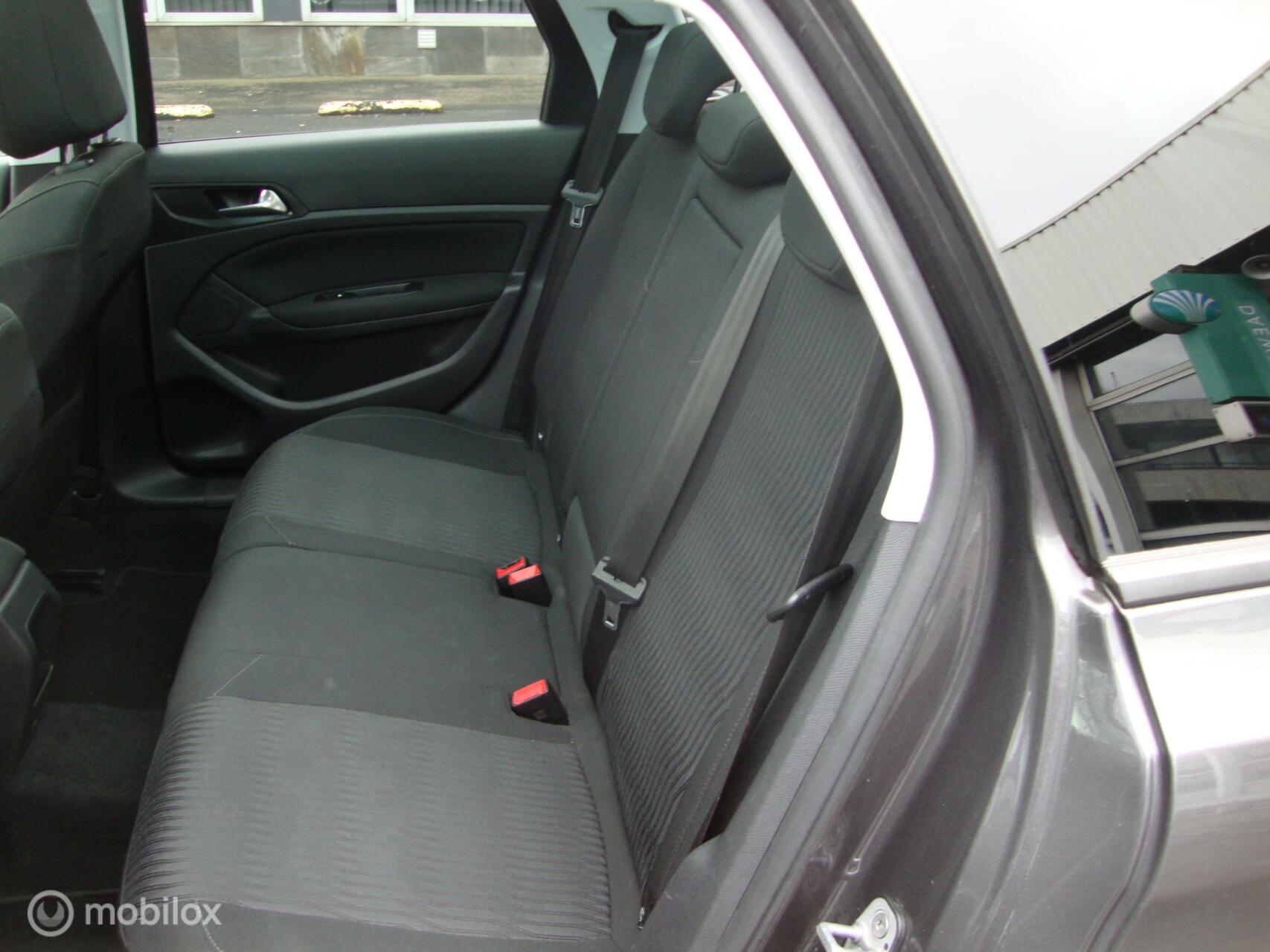 Foto van Peugeot 308 SW
