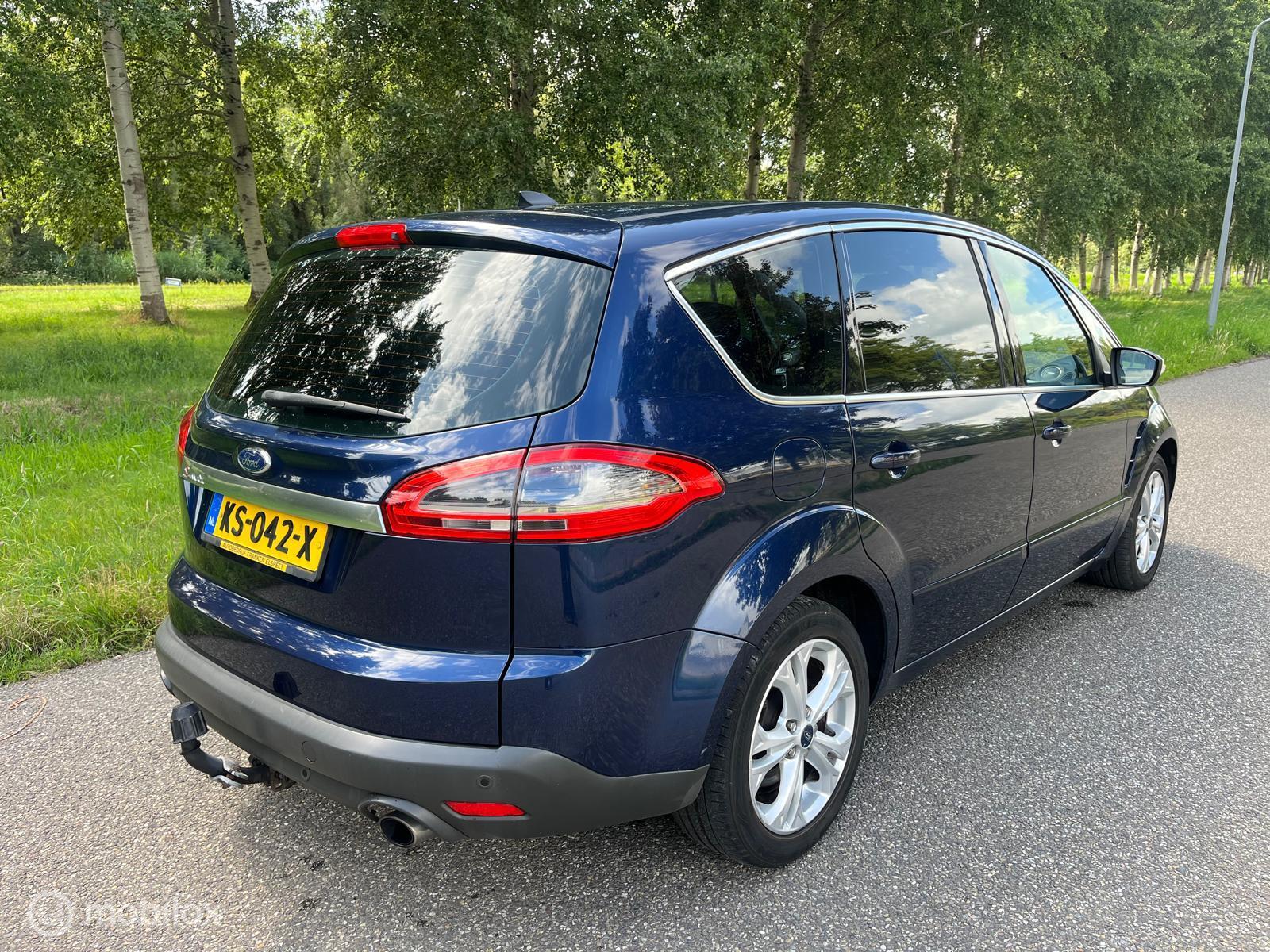 Foto van Ford S-max