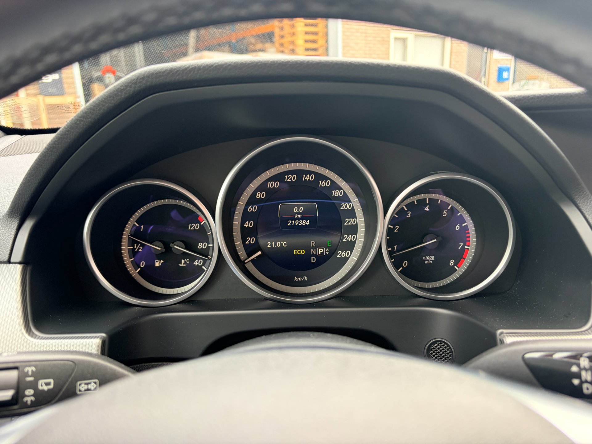 Foto van Mercedes-Benz E 200