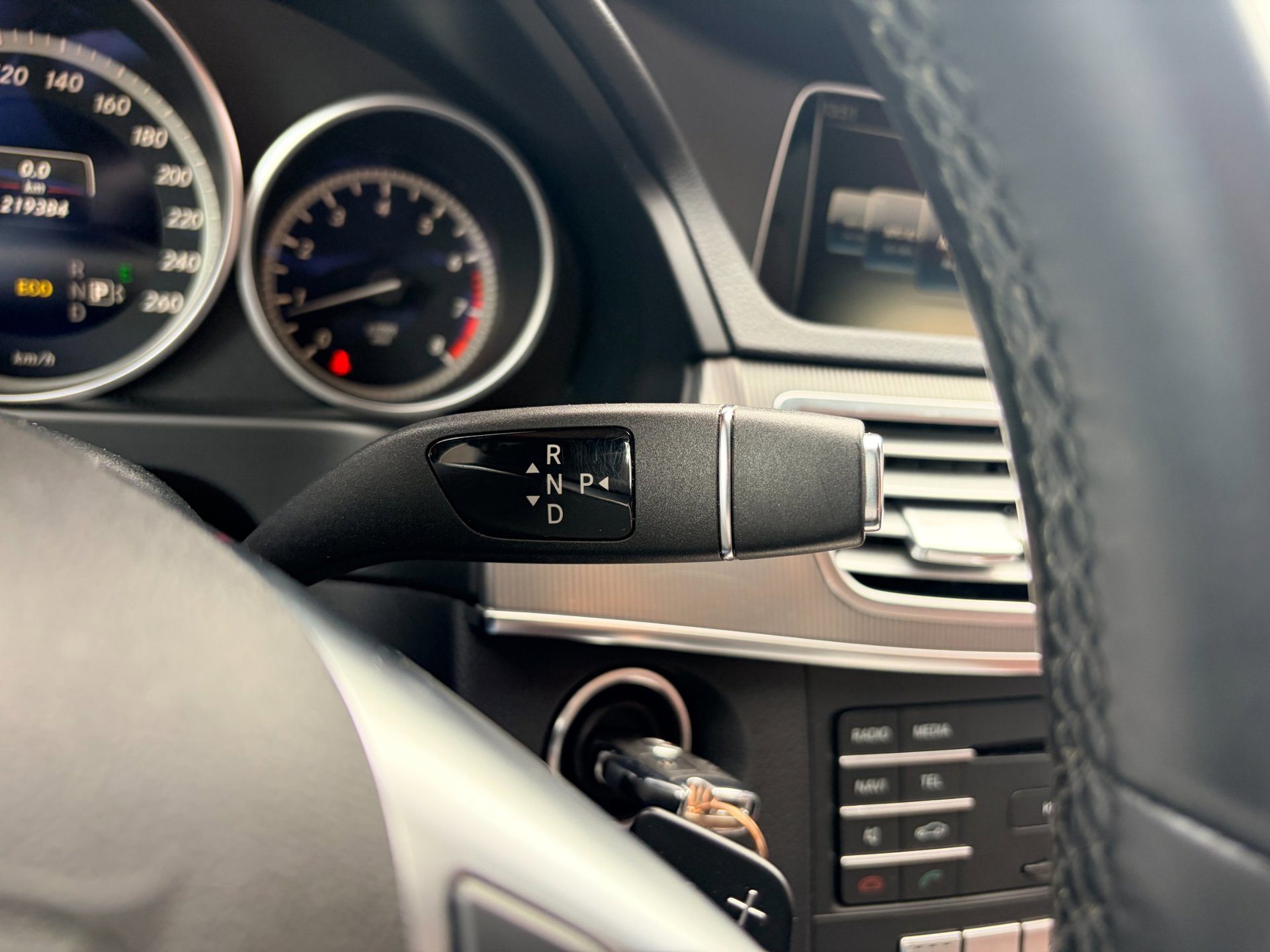 Foto van Mercedes-Benz E 200