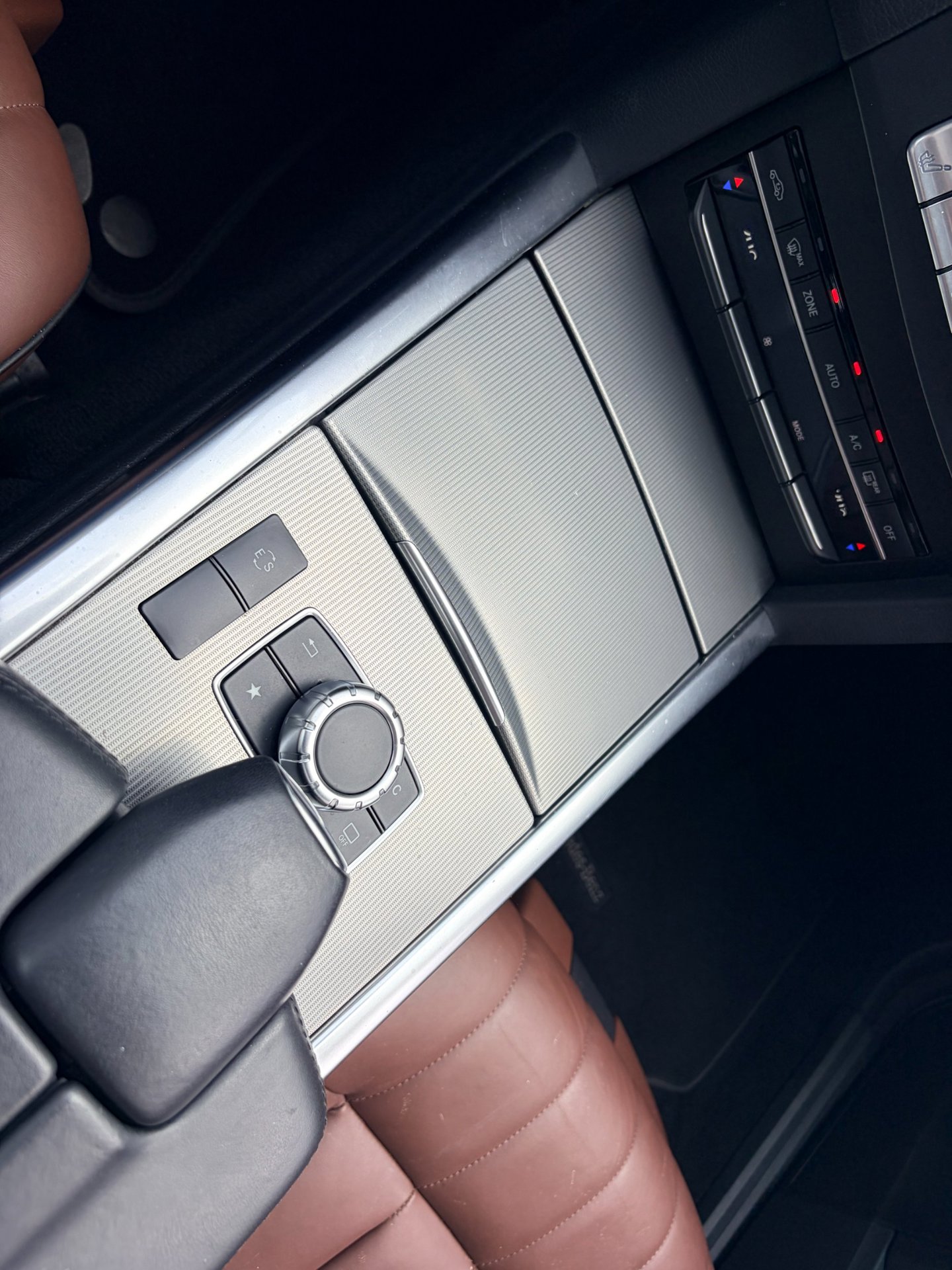 Foto van Mercedes-Benz E 200