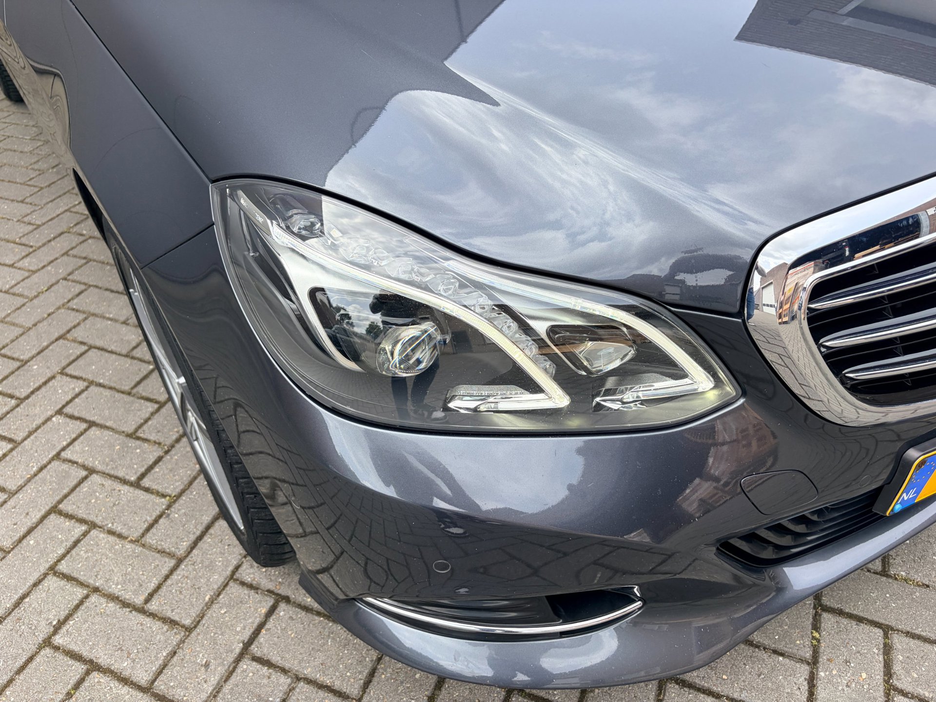 Foto van Mercedes-Benz E 200