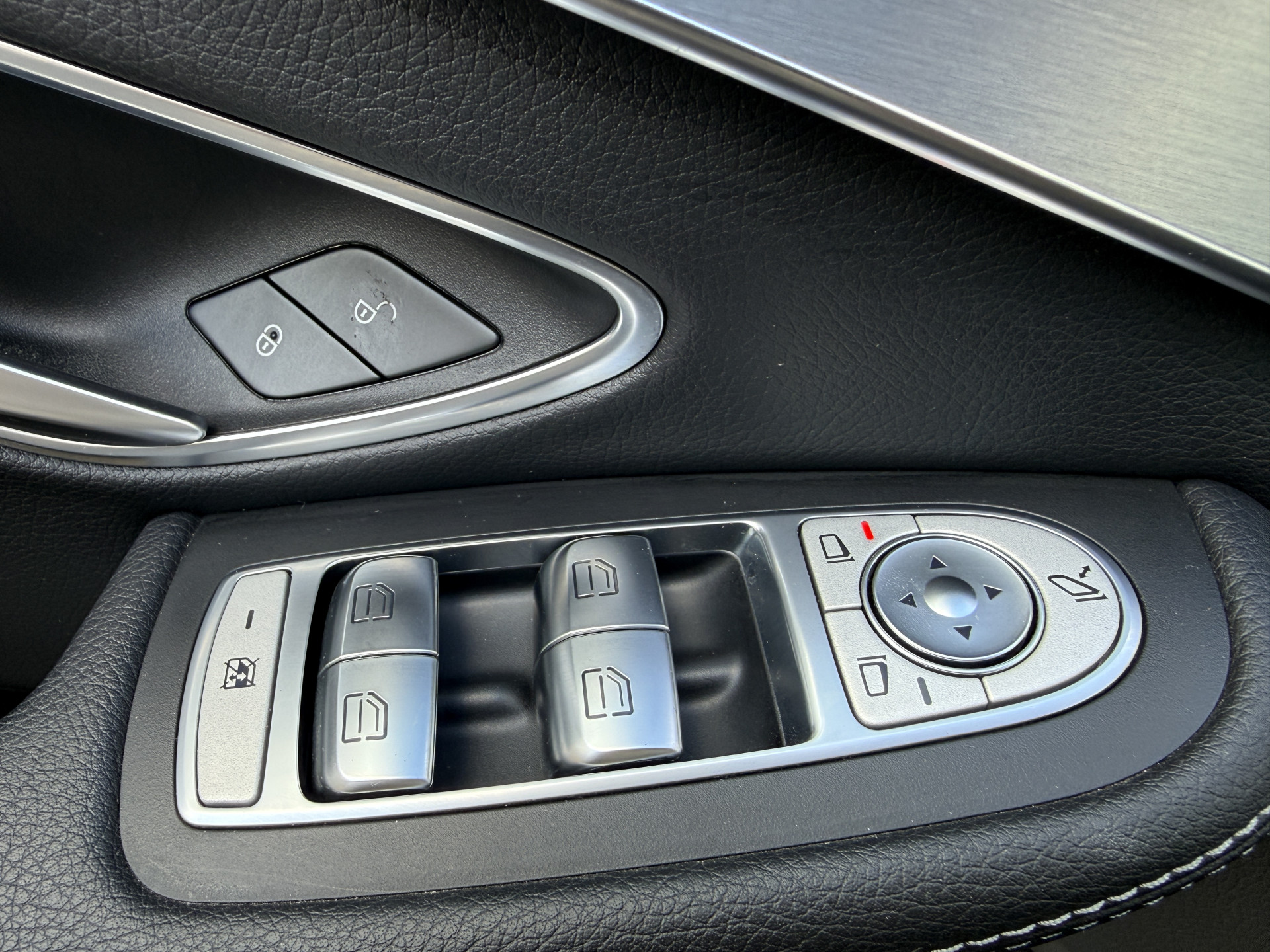 Foto van Mercedes-Benz C 350 E