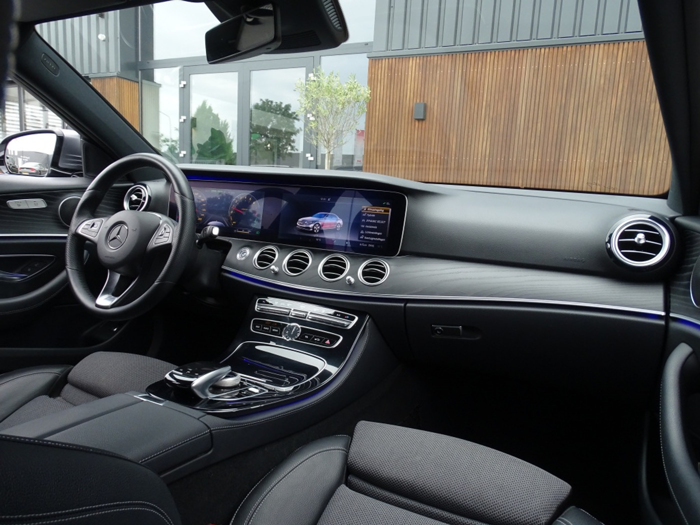 Foto van Mercedes-Benz E 350 E