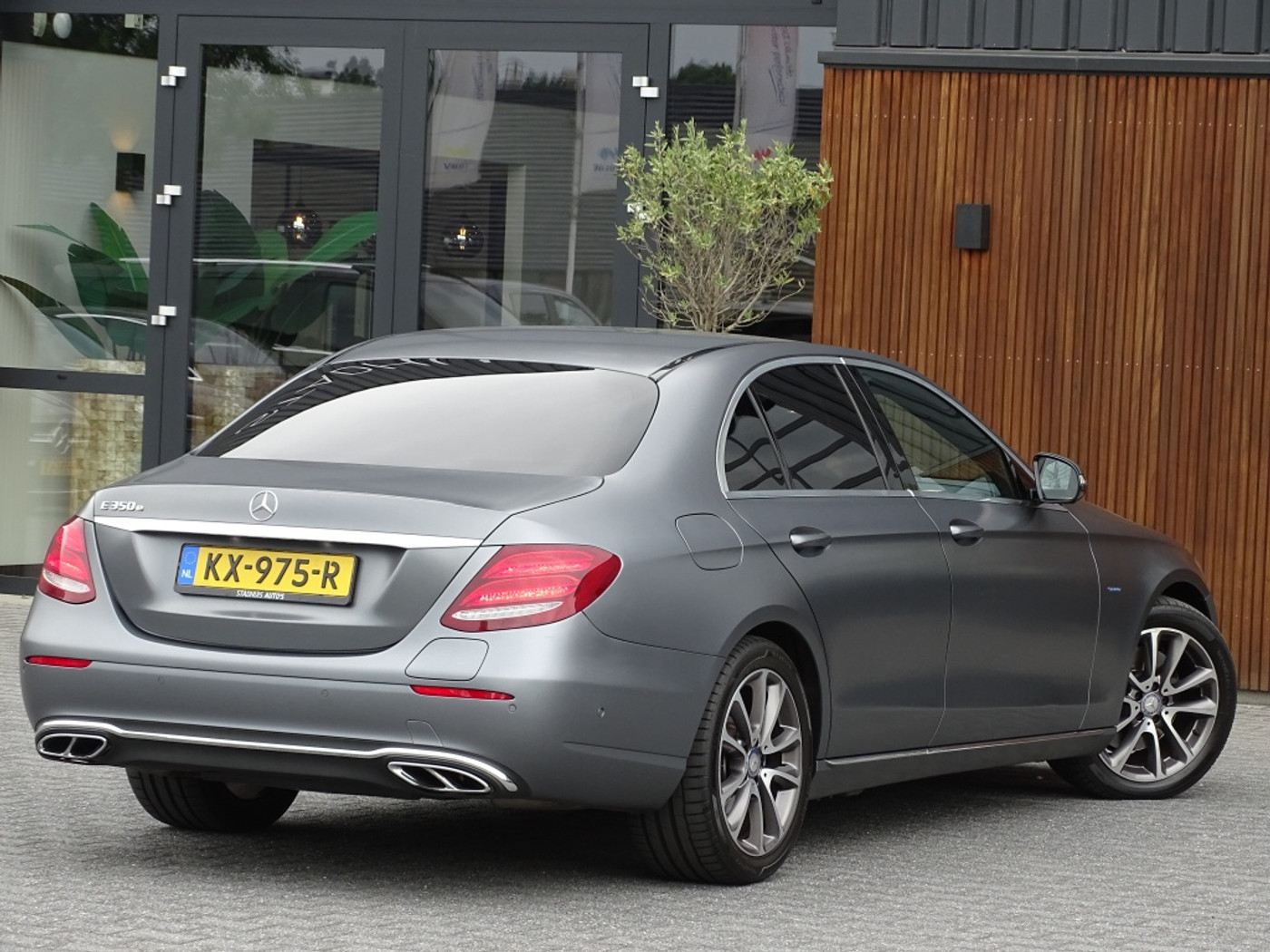 Foto van Mercedes-Benz E 350 E