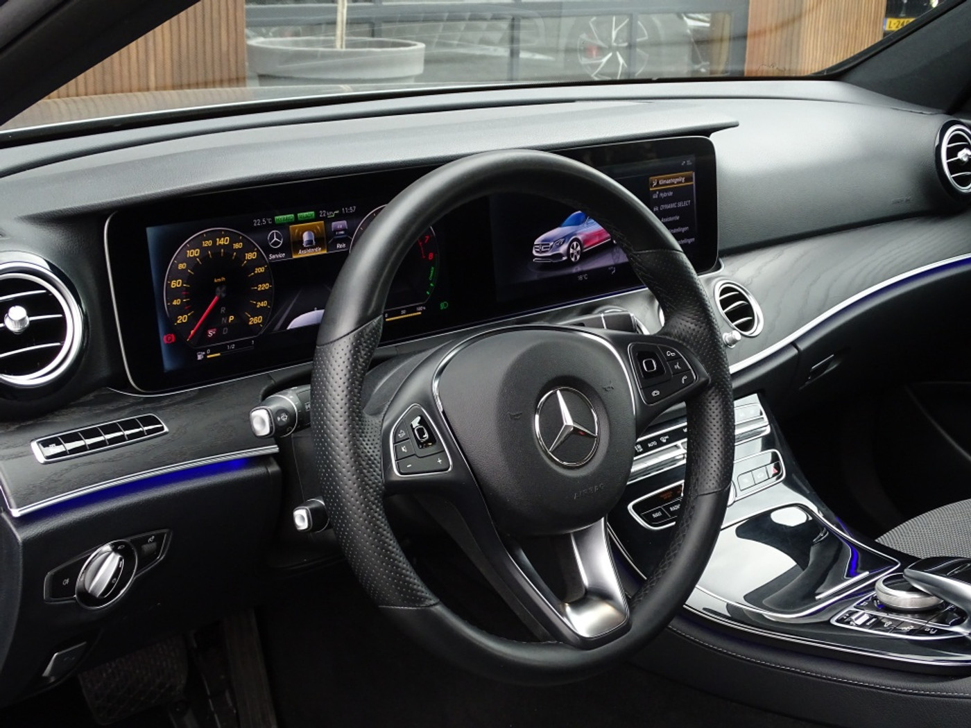 Foto van Mercedes-Benz E 350 E