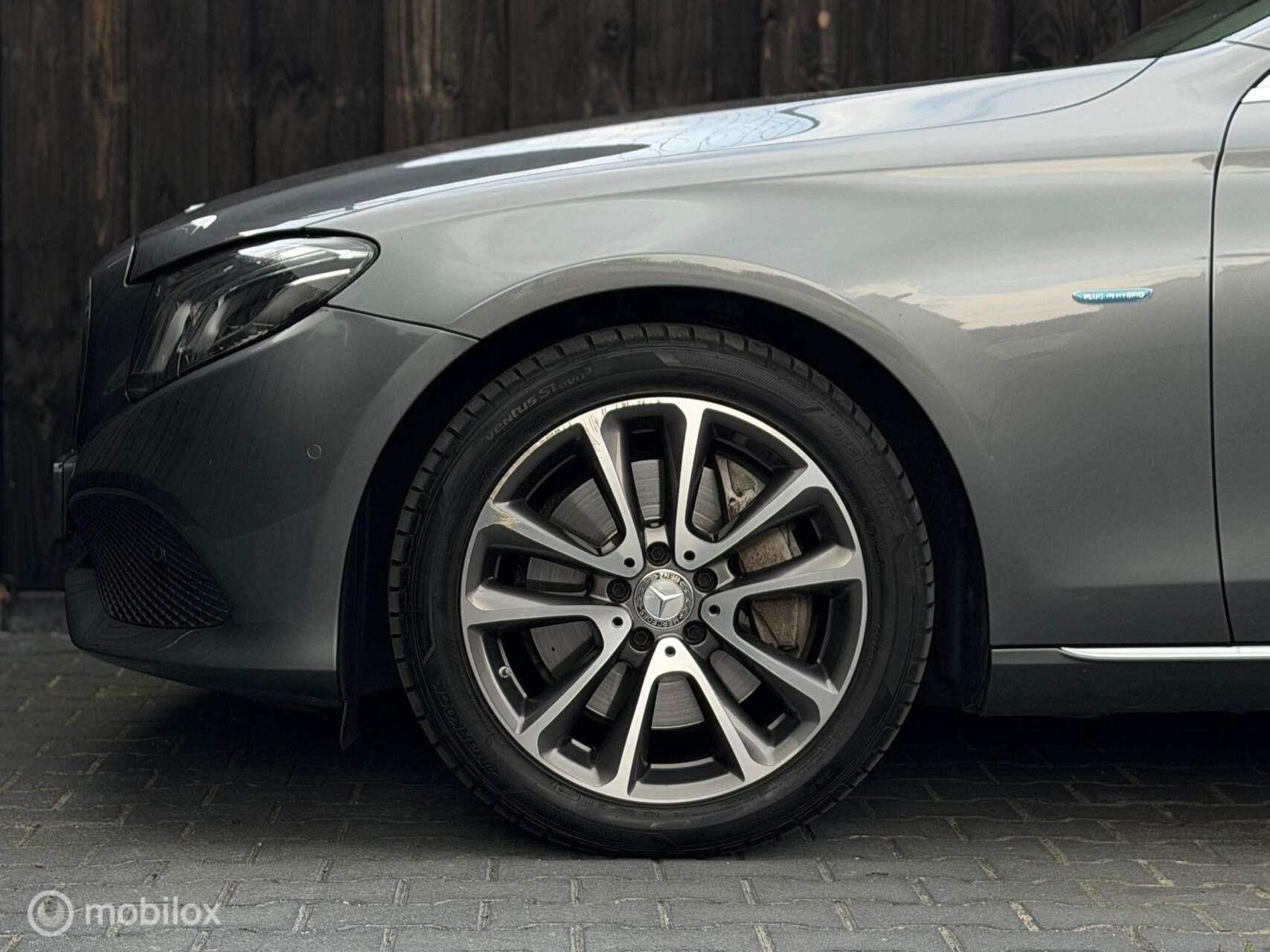Foto van Mercedes-Benz E 350 E
