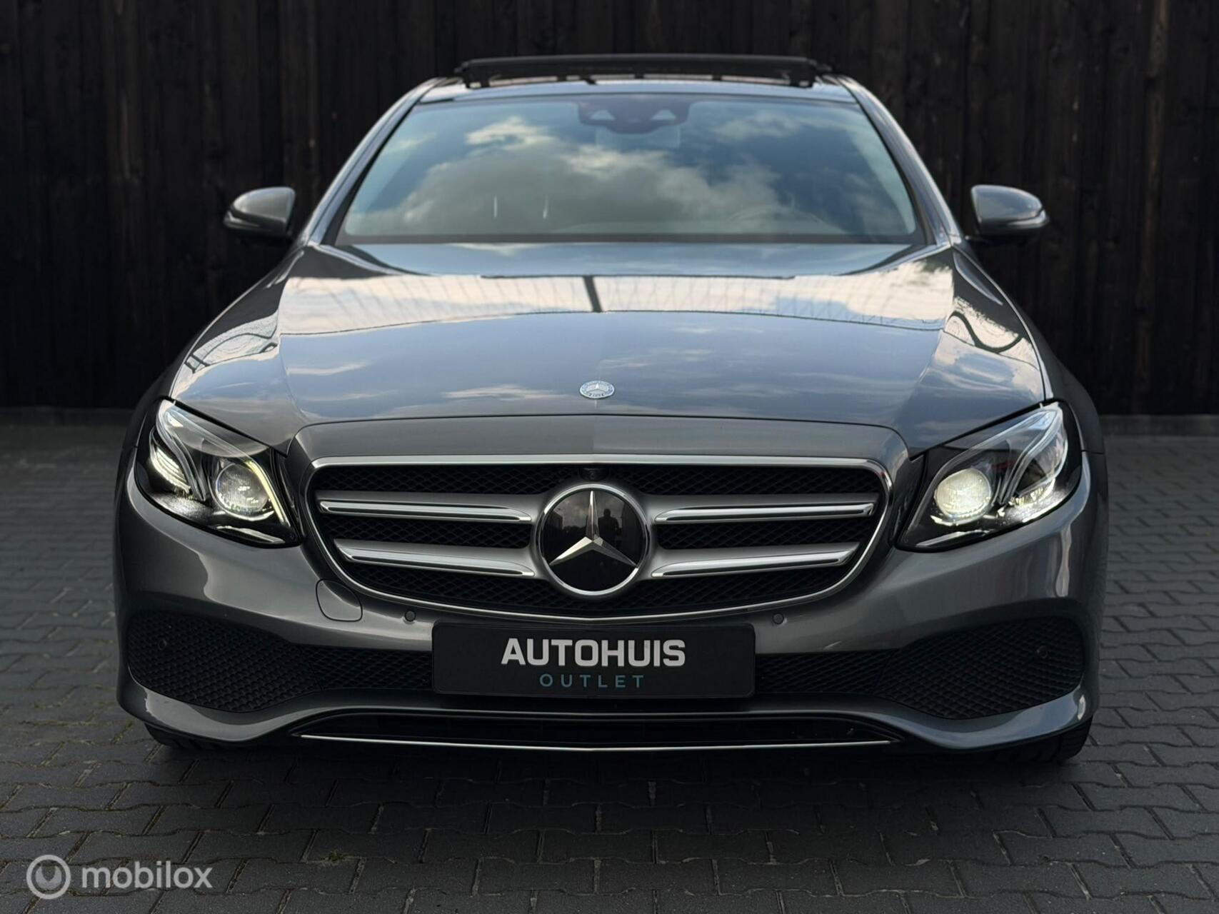 Foto van Mercedes-Benz E 350 E