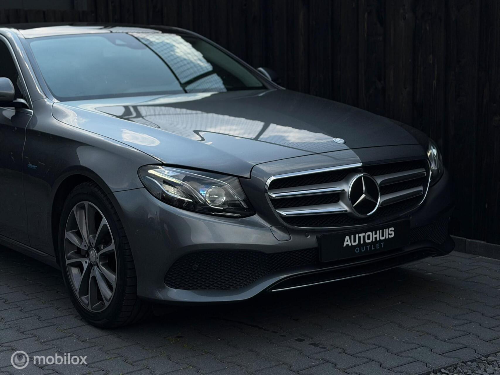 Foto van Mercedes-Benz E 350 E