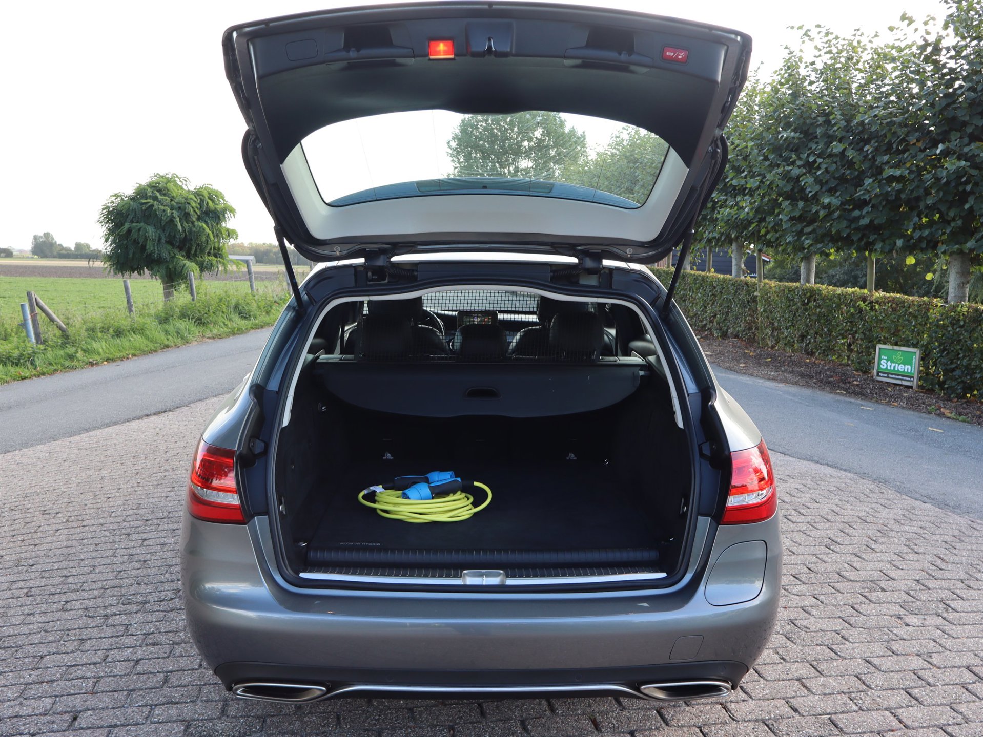 Foto van Mercedes-Benz C 350 E