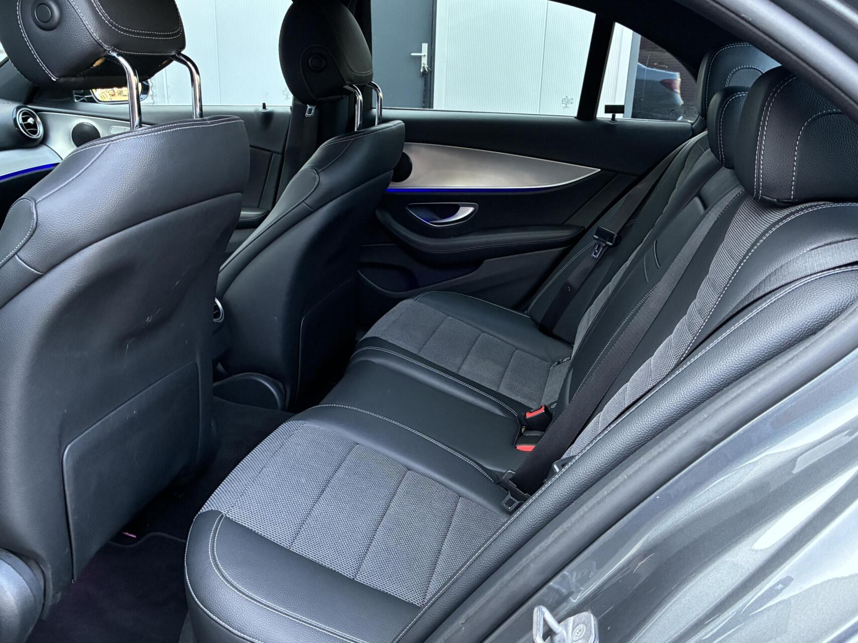 Foto van Mercedes-Benz E 350 E