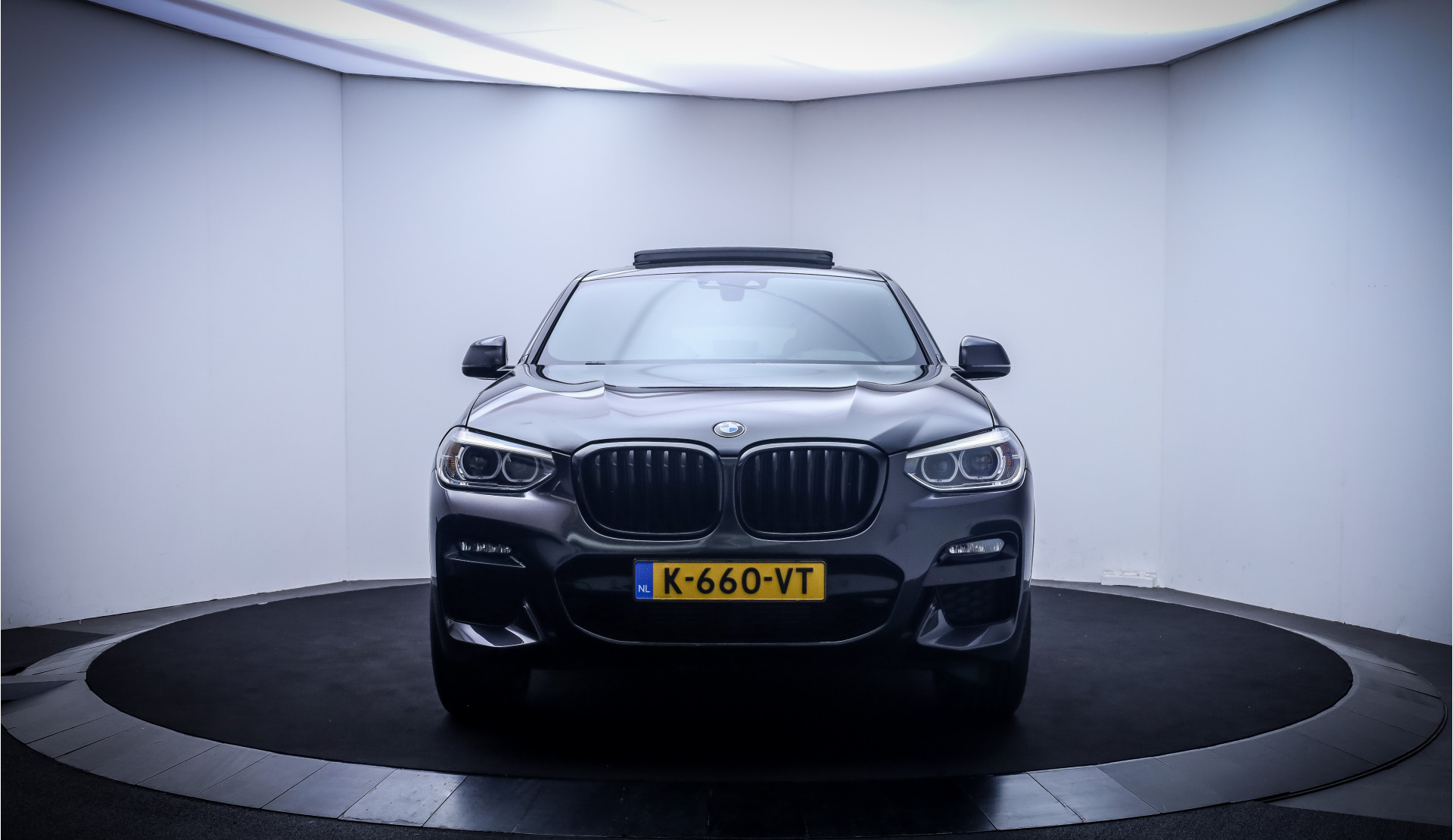 Foto van BMW X4 Xdrive20i