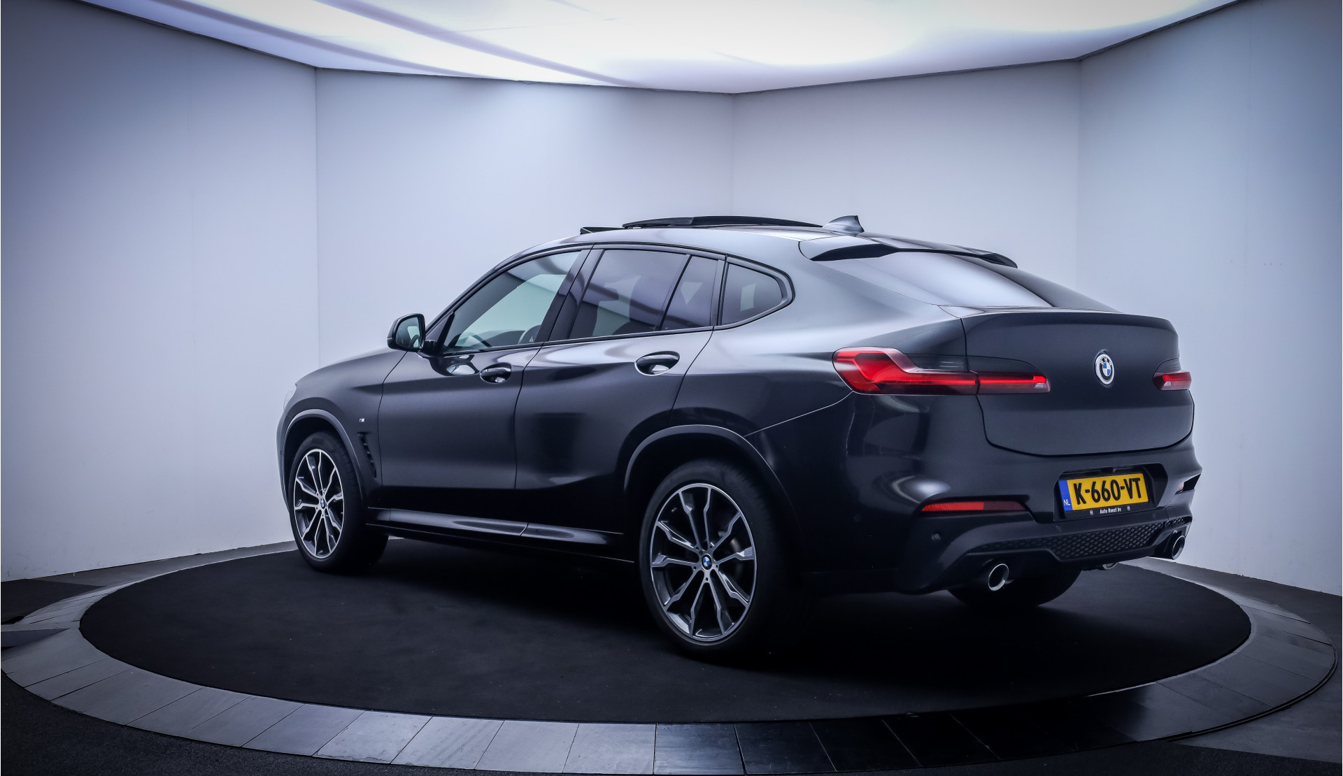 Foto van BMW X4 Xdrive20i