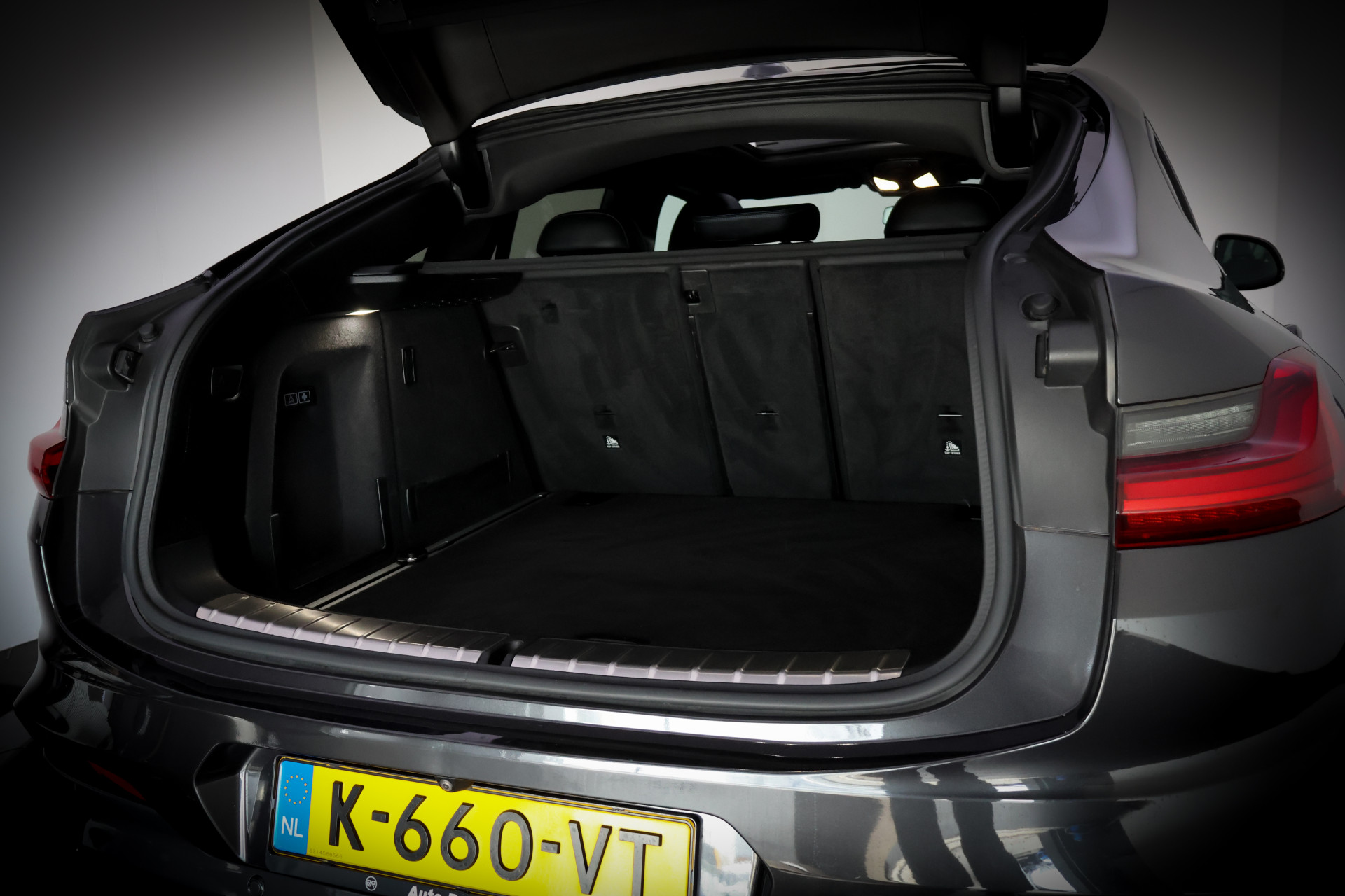 Foto van BMW X4 Xdrive20i