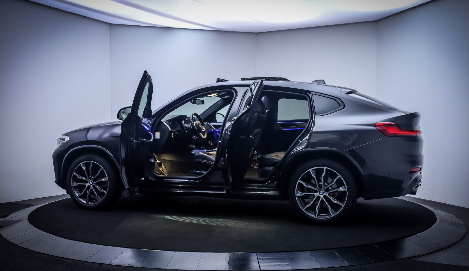 Foto van BMW X4 Xdrive20i