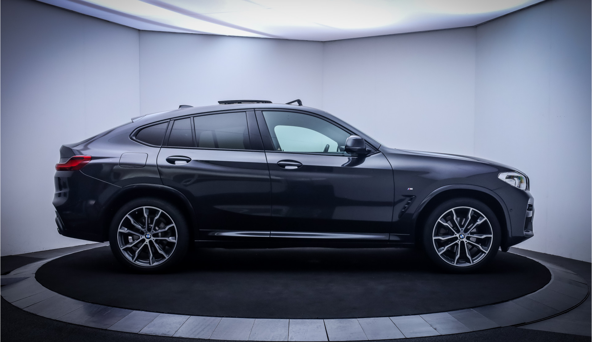 Foto van BMW X4 Xdrive20i