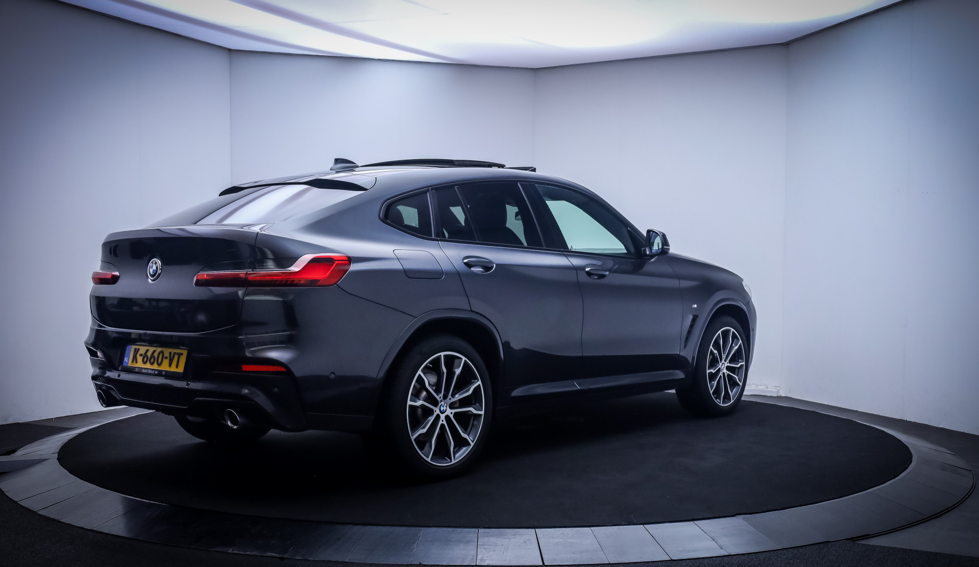 Foto van BMW X4 Xdrive20i