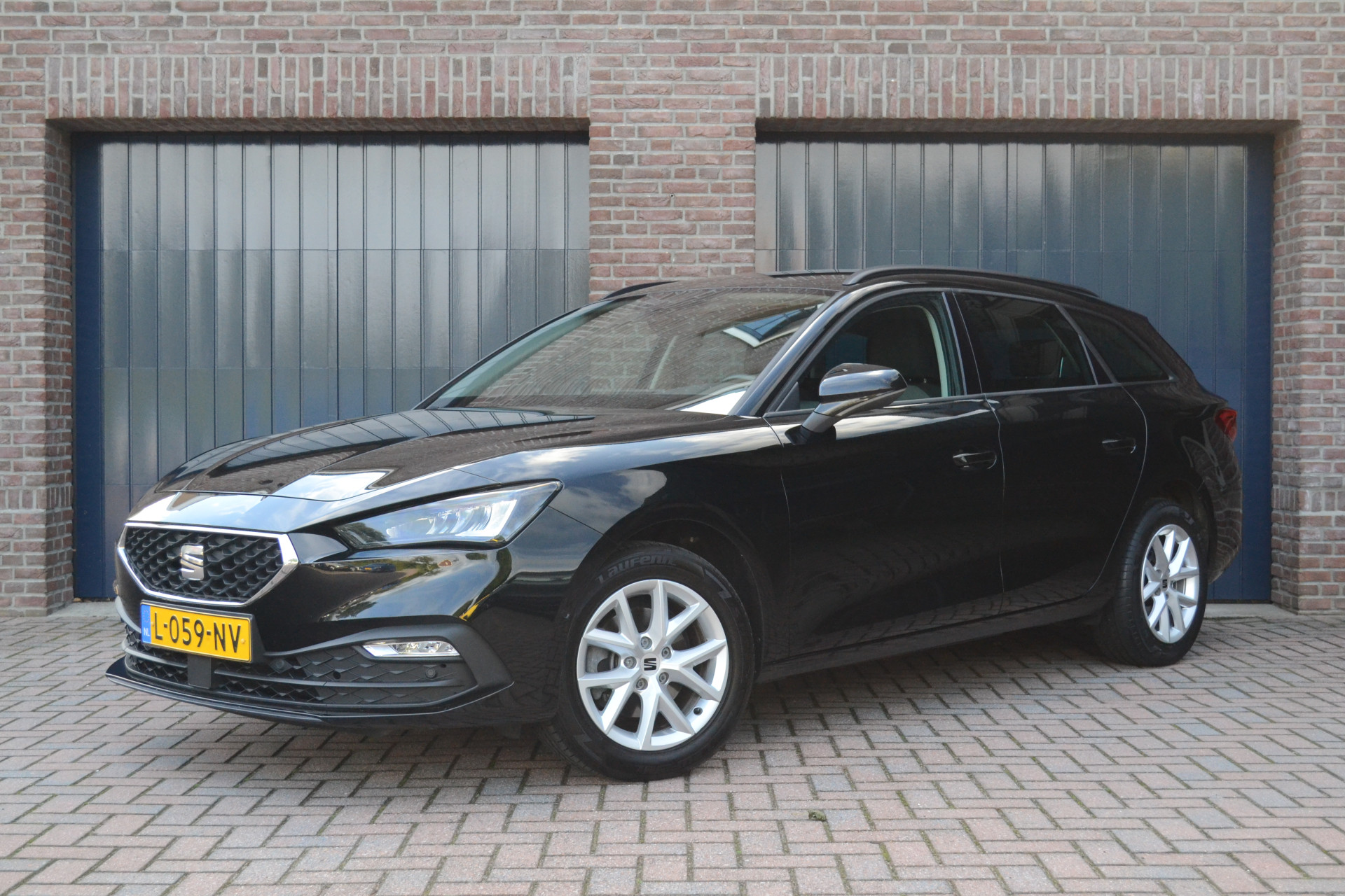 Seat Seat Leon SP 1.0 TSI Style Business Intense 2021 - voorkant