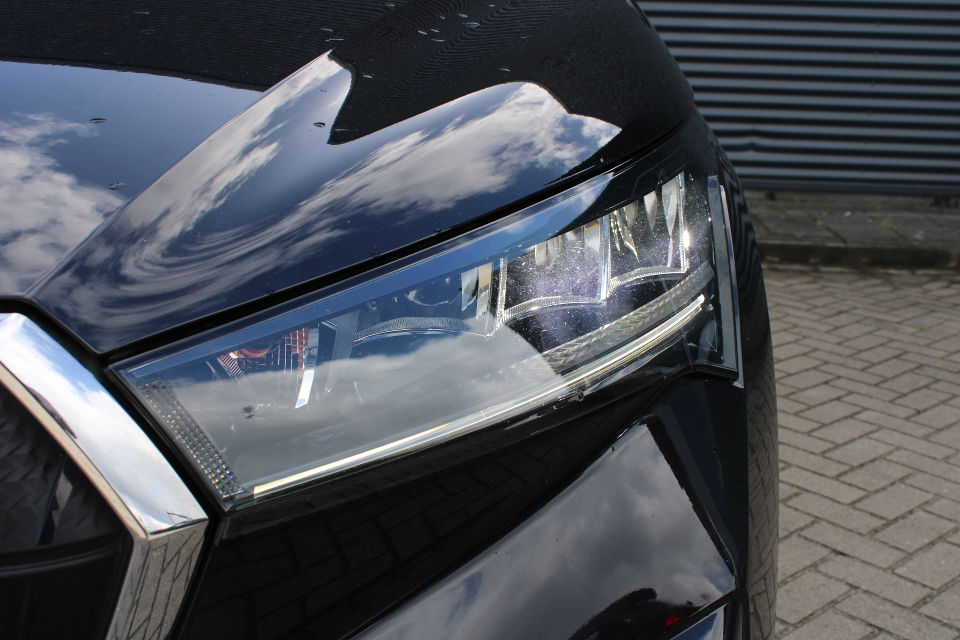 Foto van Skoda Enyaq 80