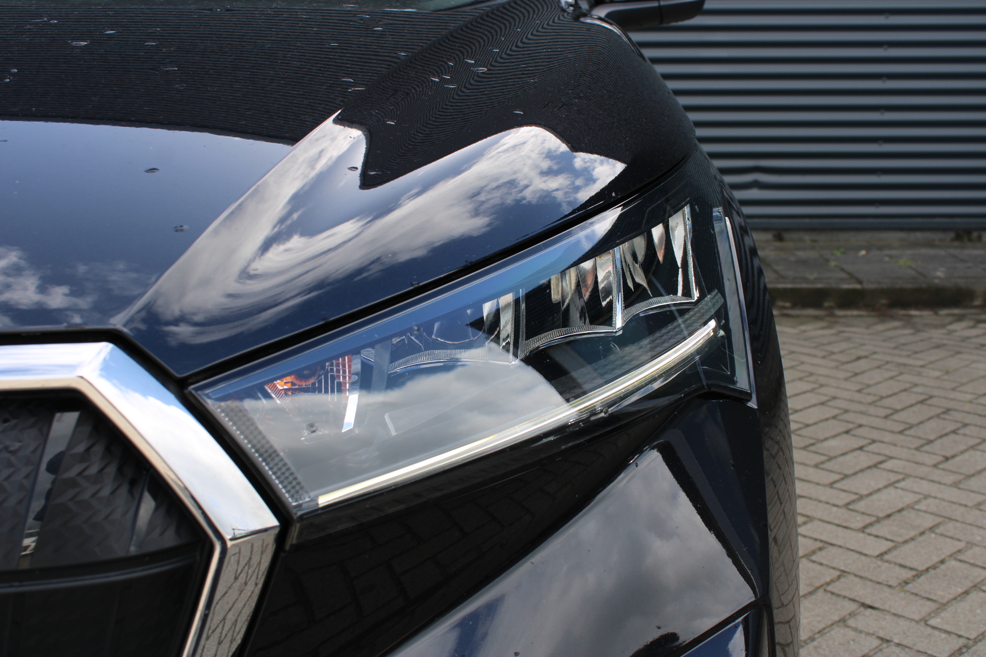 Foto van Skoda Enyaq 80