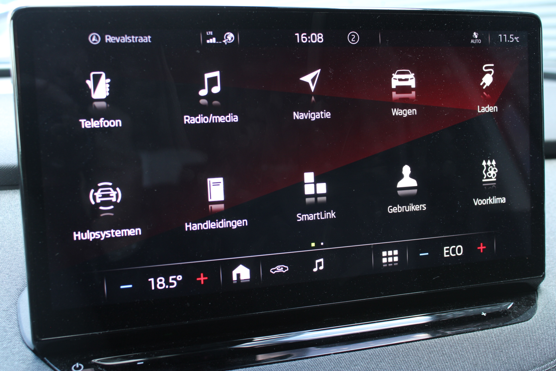 Foto van Skoda Enyaq 80