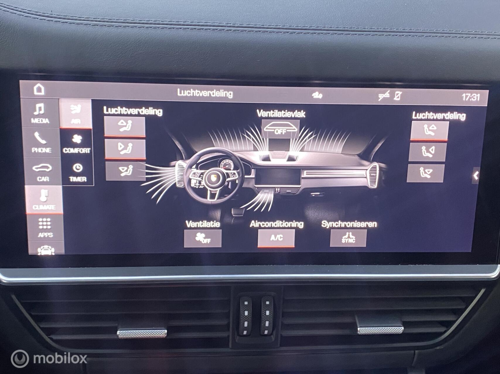 Foto van Porsche Cayenne E-hybrid