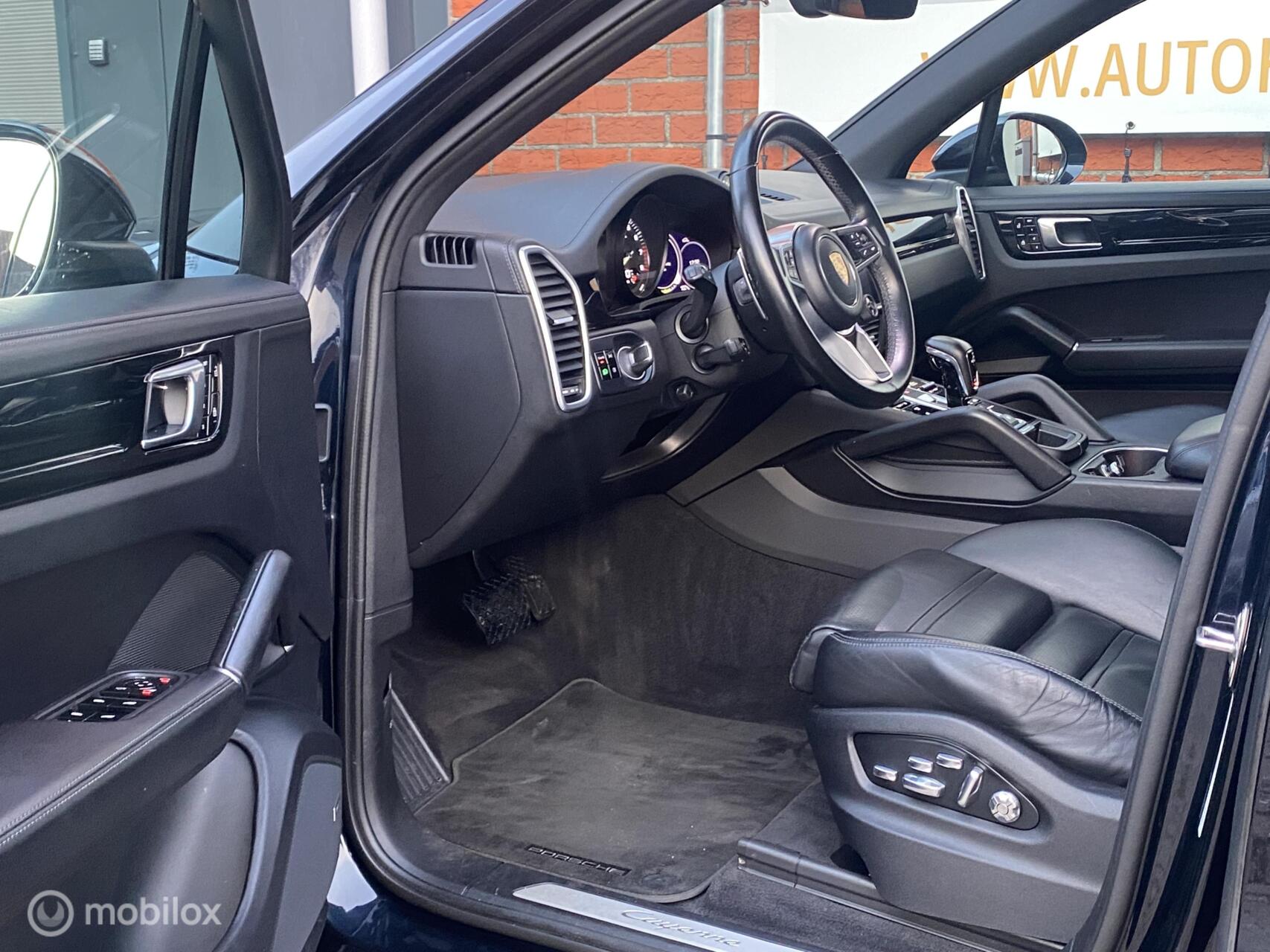 Foto van Porsche Cayenne E-hybrid