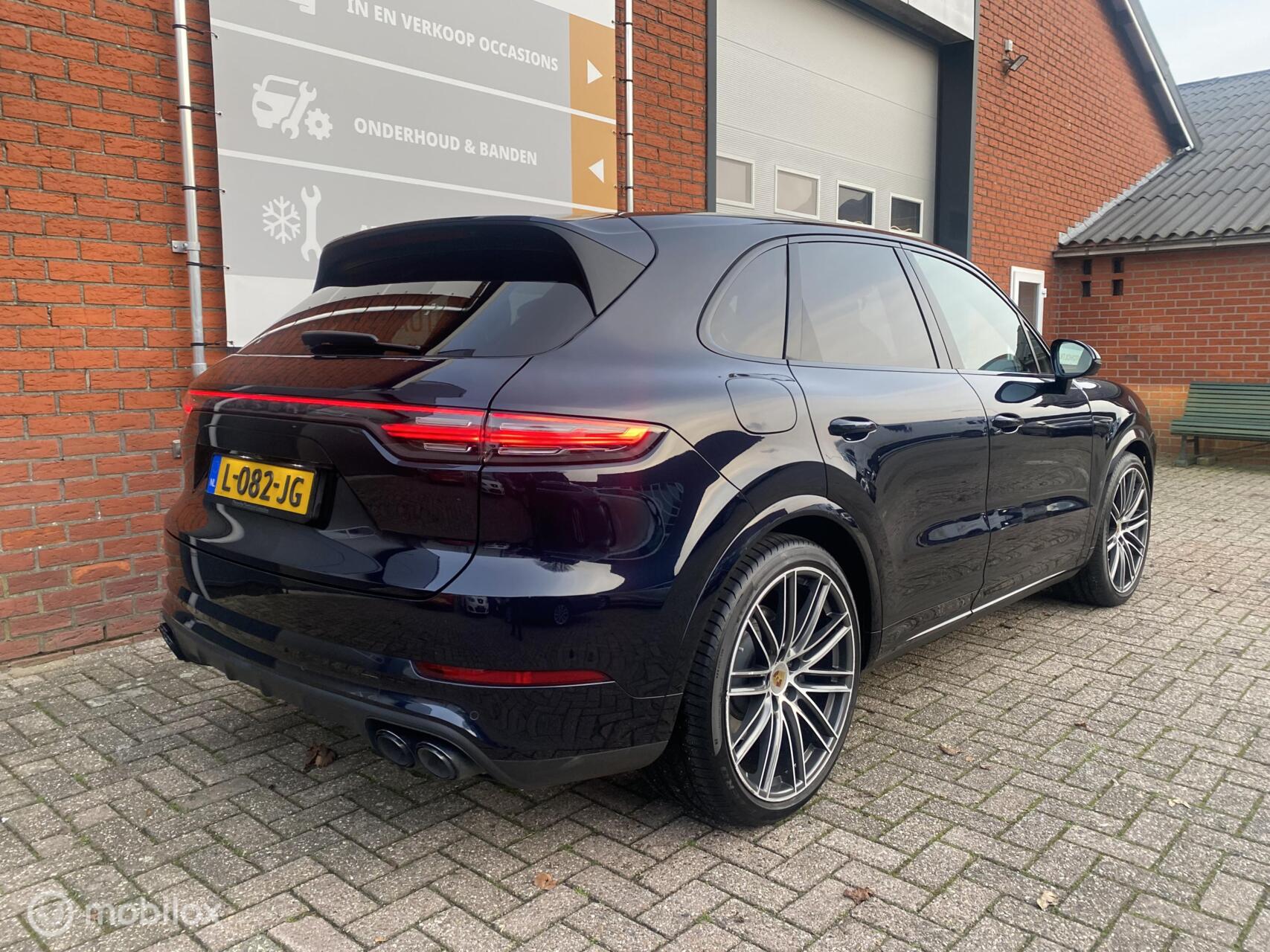 Foto van Porsche Cayenne E-hybrid