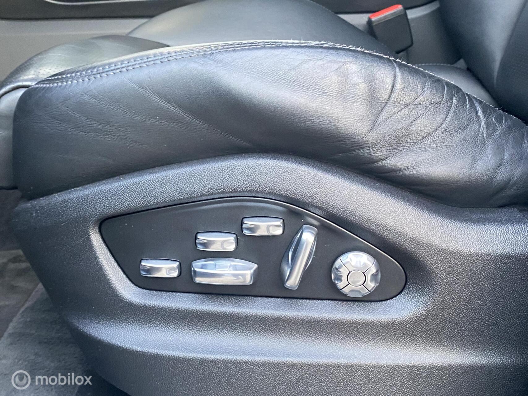 Foto van Porsche Cayenne E-hybrid