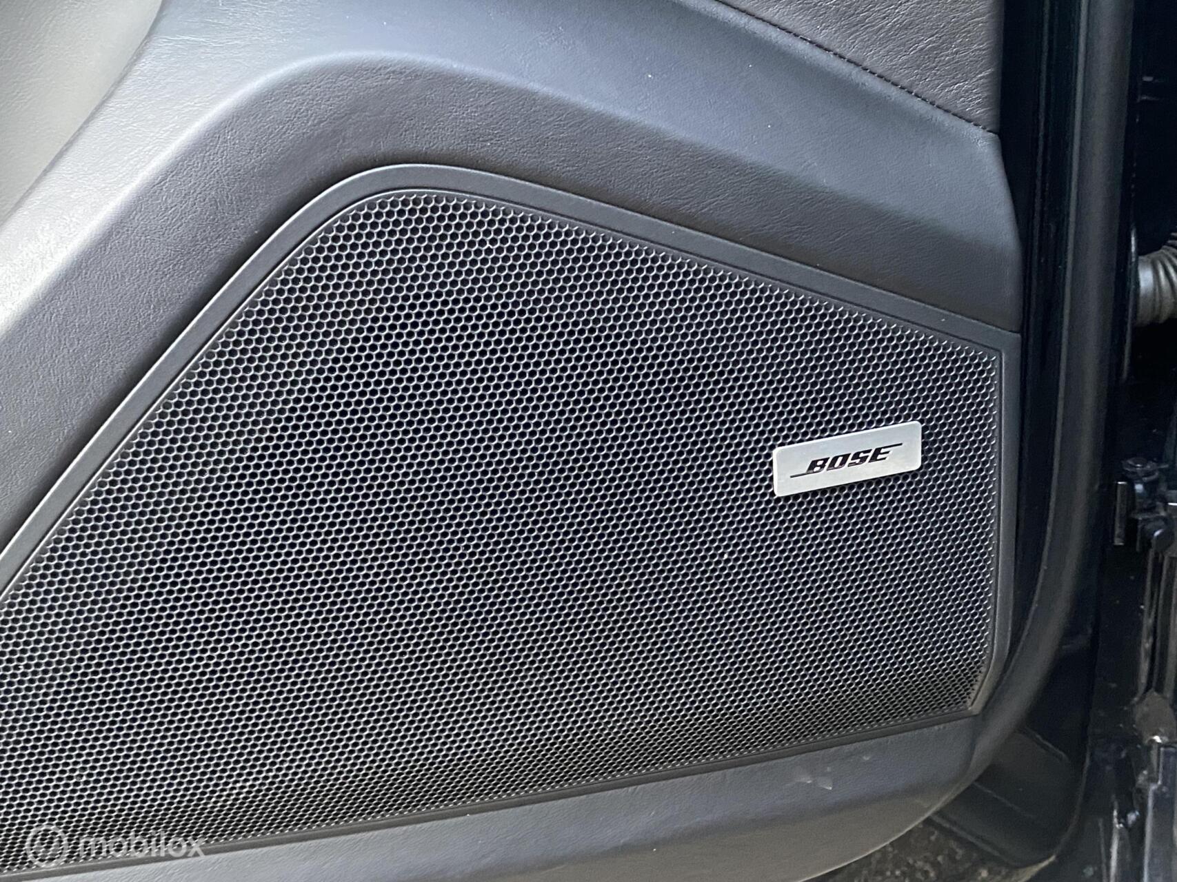 Foto van Porsche Cayenne E-hybrid