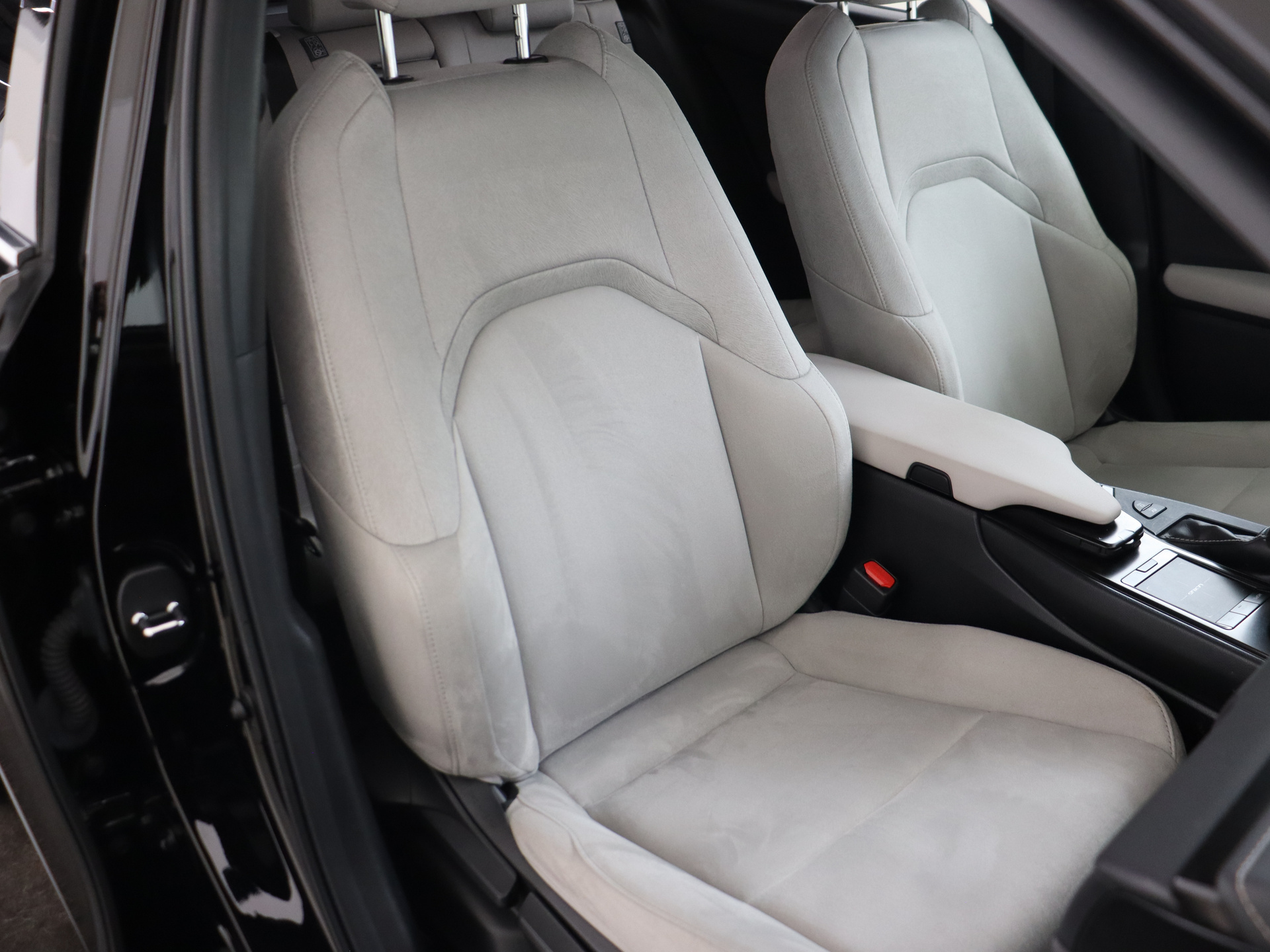 Foto van Lexus Lexus Ux250h