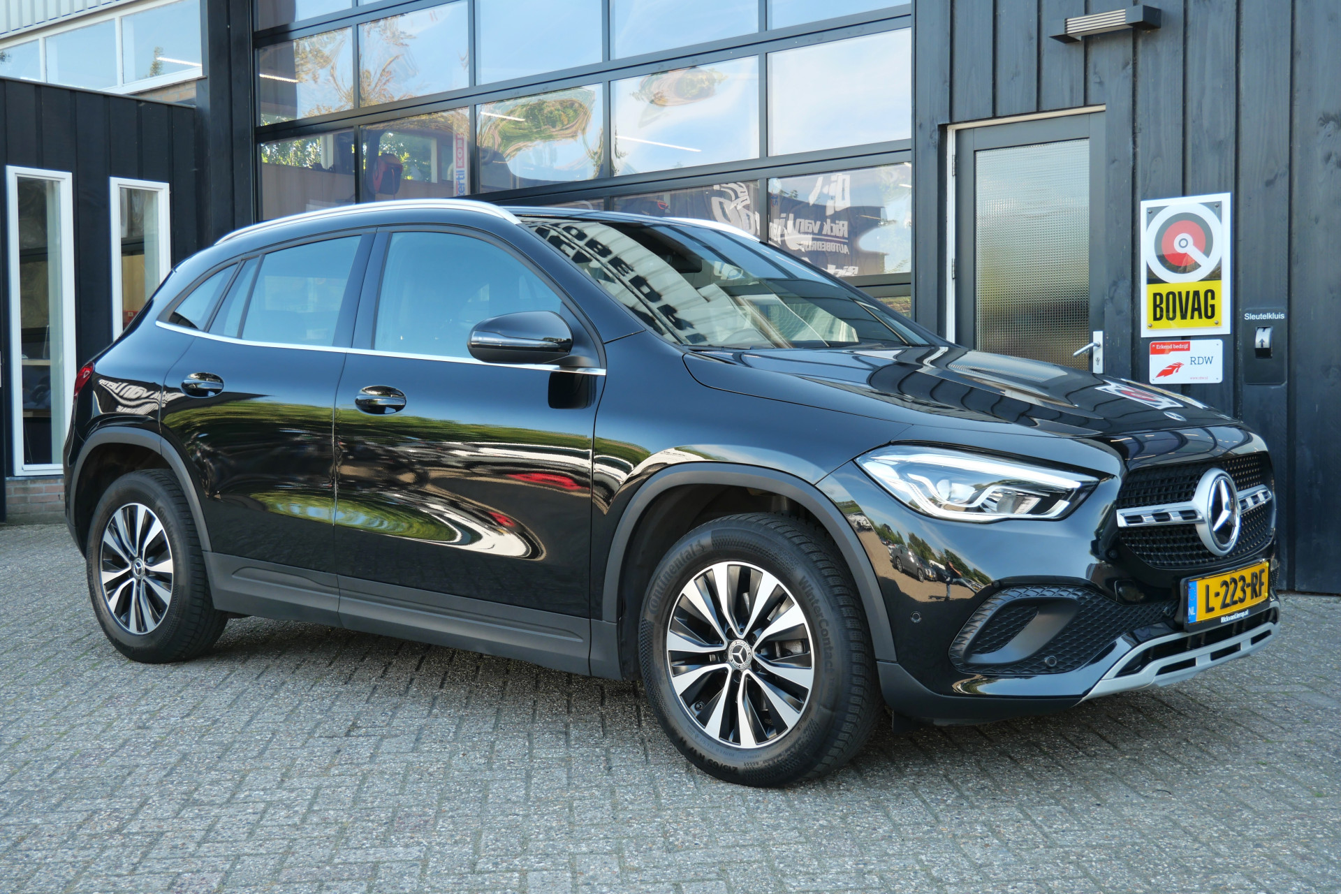 Mercedes-Benz Gla 180 180 Business Solution 2021 - voorkant