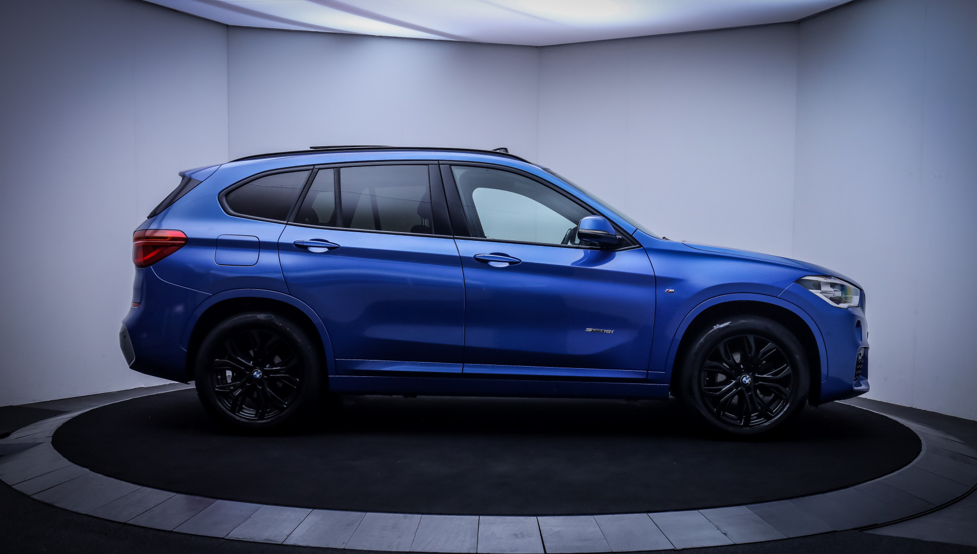 Foto van BMW X1 Sdrive18i