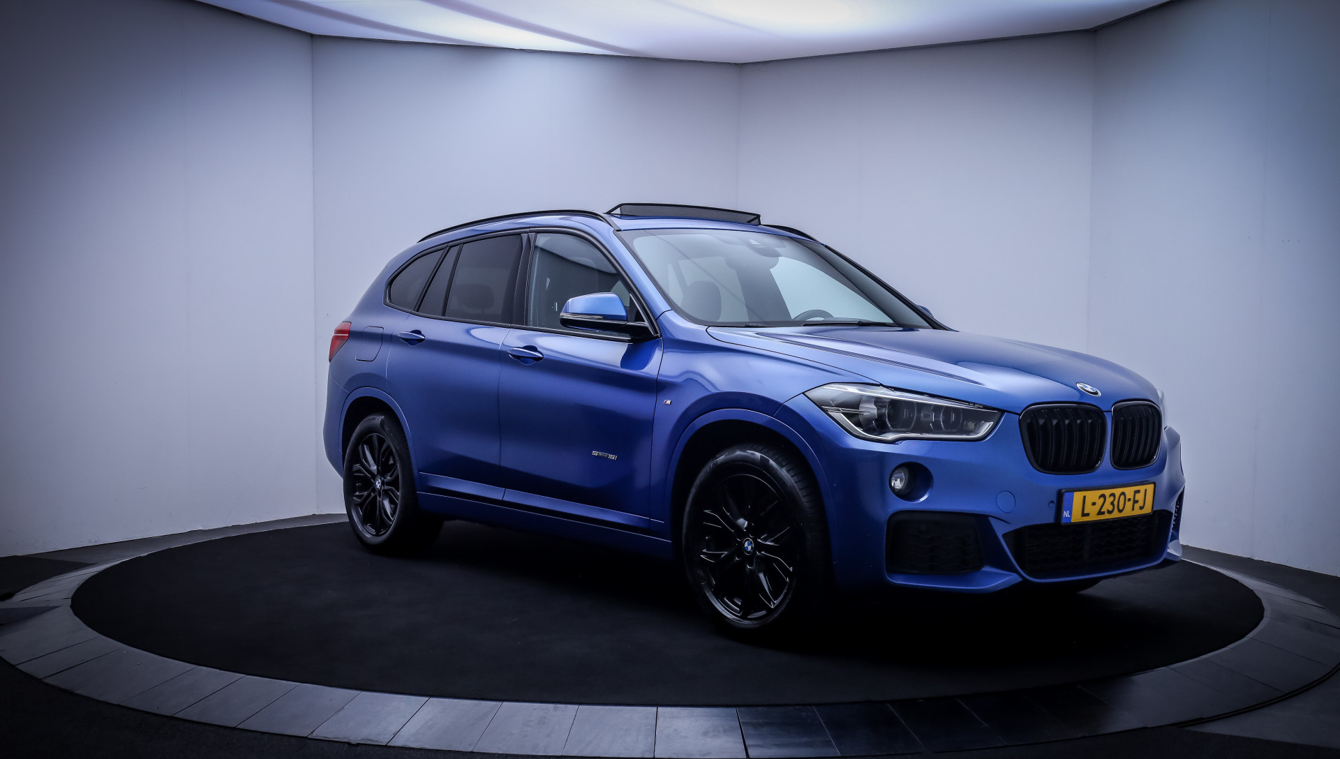 Foto van BMW X1 Sdrive18i