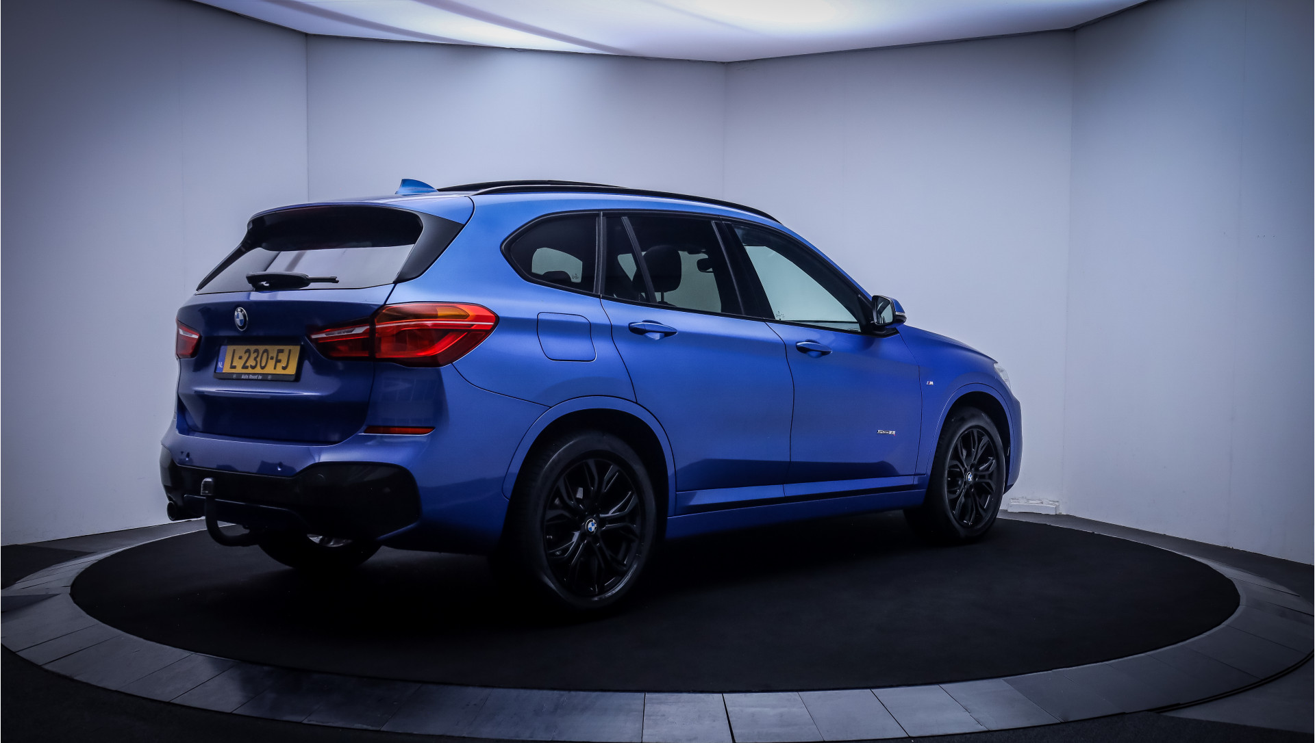 Foto van BMW X1 Sdrive18i