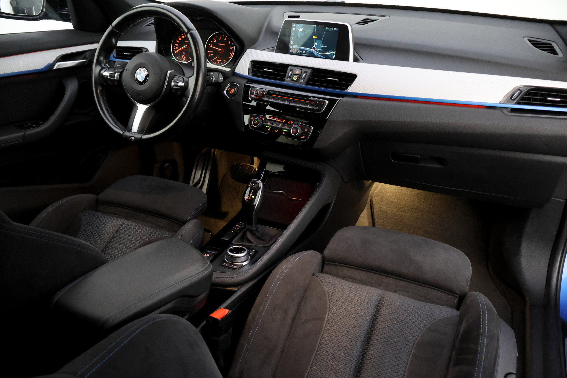 Foto van BMW X1 Sdrive18i